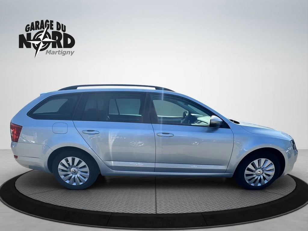 SKODA Octavia Combi 1.6 TDI Ambition DSG-image-6