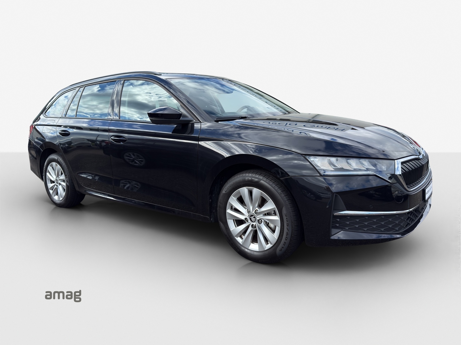 SKODA Octavia Combi 1.5 TSI mHEV DSG Dynamic-image-5