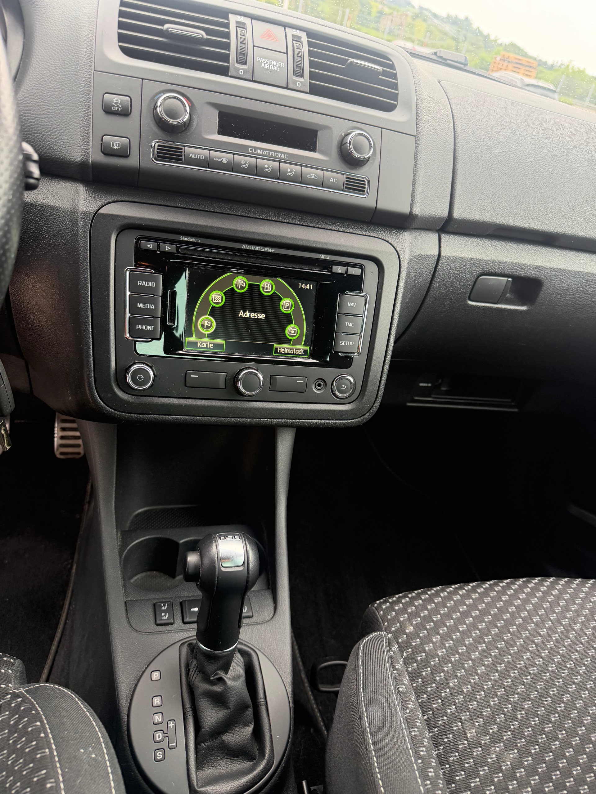 SKODA Fabia 1.4 TSI RS Edition S2000 DSG-image-7