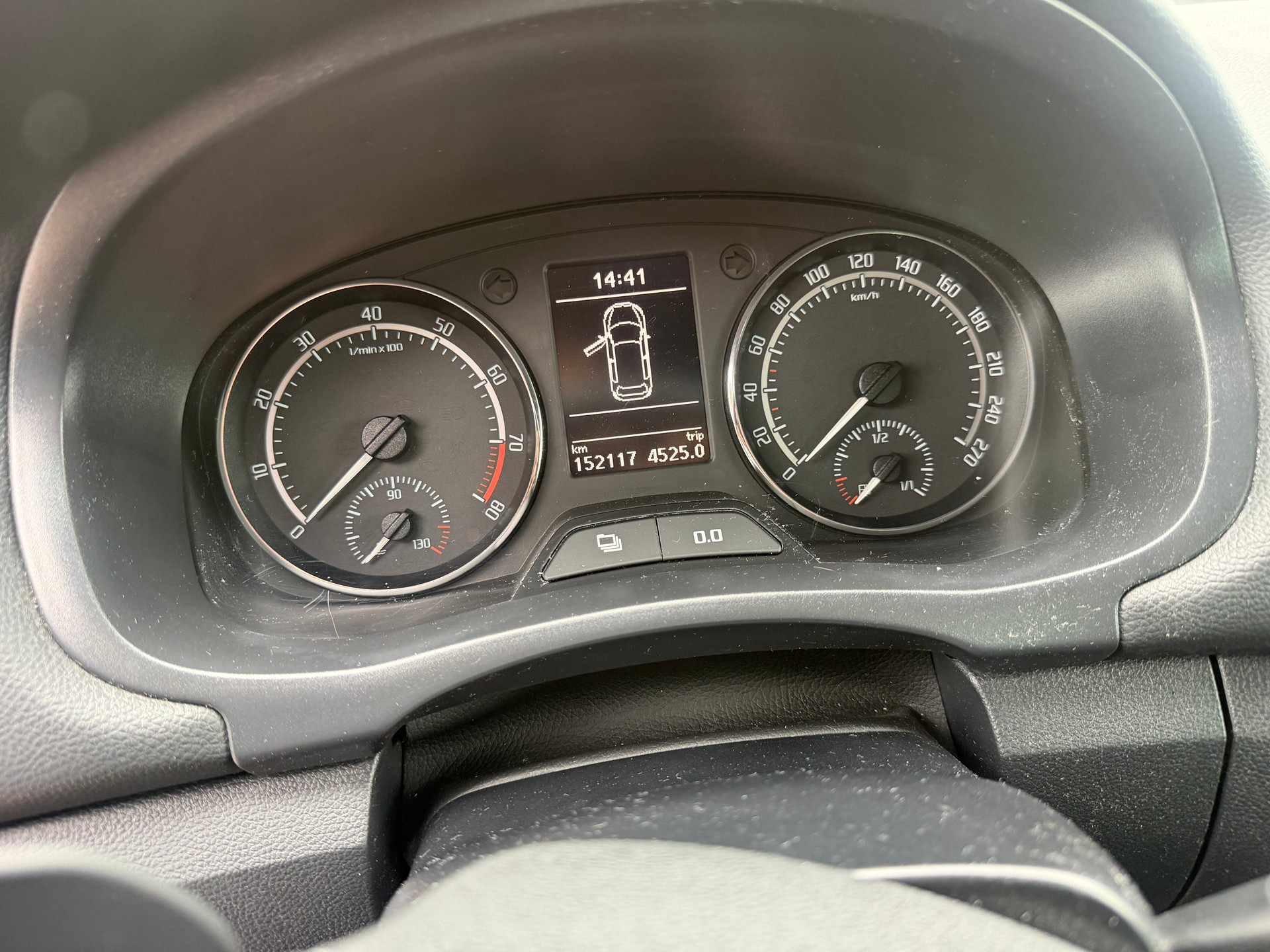 SKODA Fabia 1.4 TSI RS Edition S2000 DSG-image-6