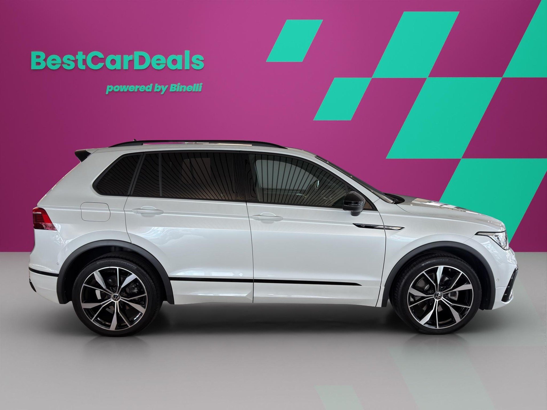 VW Tiguan 2.0 Black Style TSI R-Line DSG-image-1