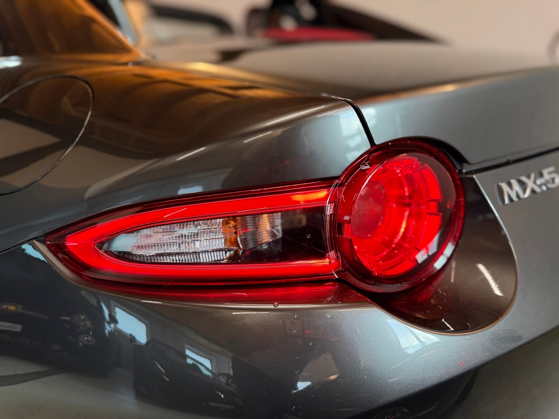 MAZDA MX-5 RF SKYACTIV-G 184 Revolution-image-11