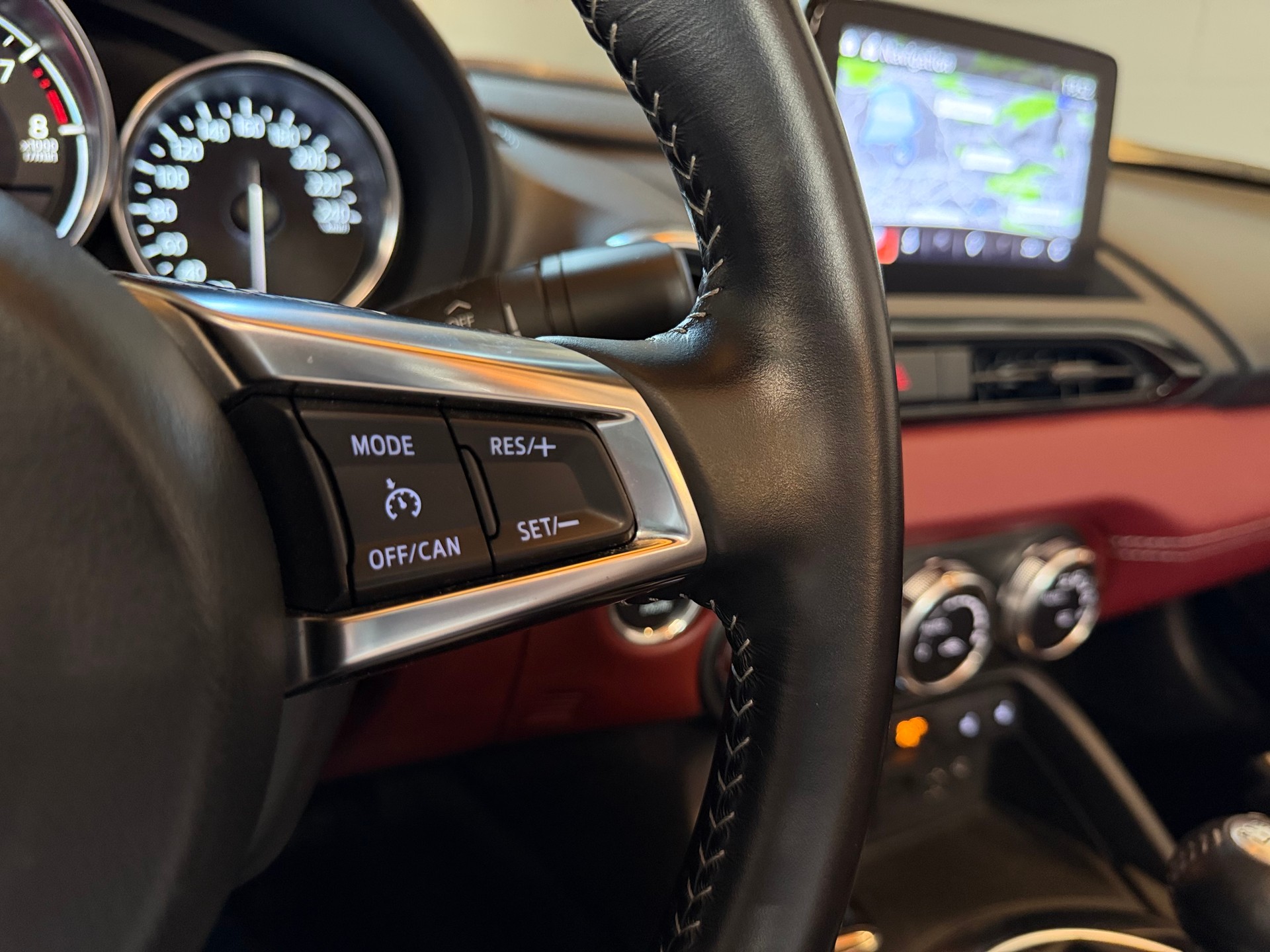 MAZDA MX-5 RF SKYACTIV-G 184 Revolution-image-21
