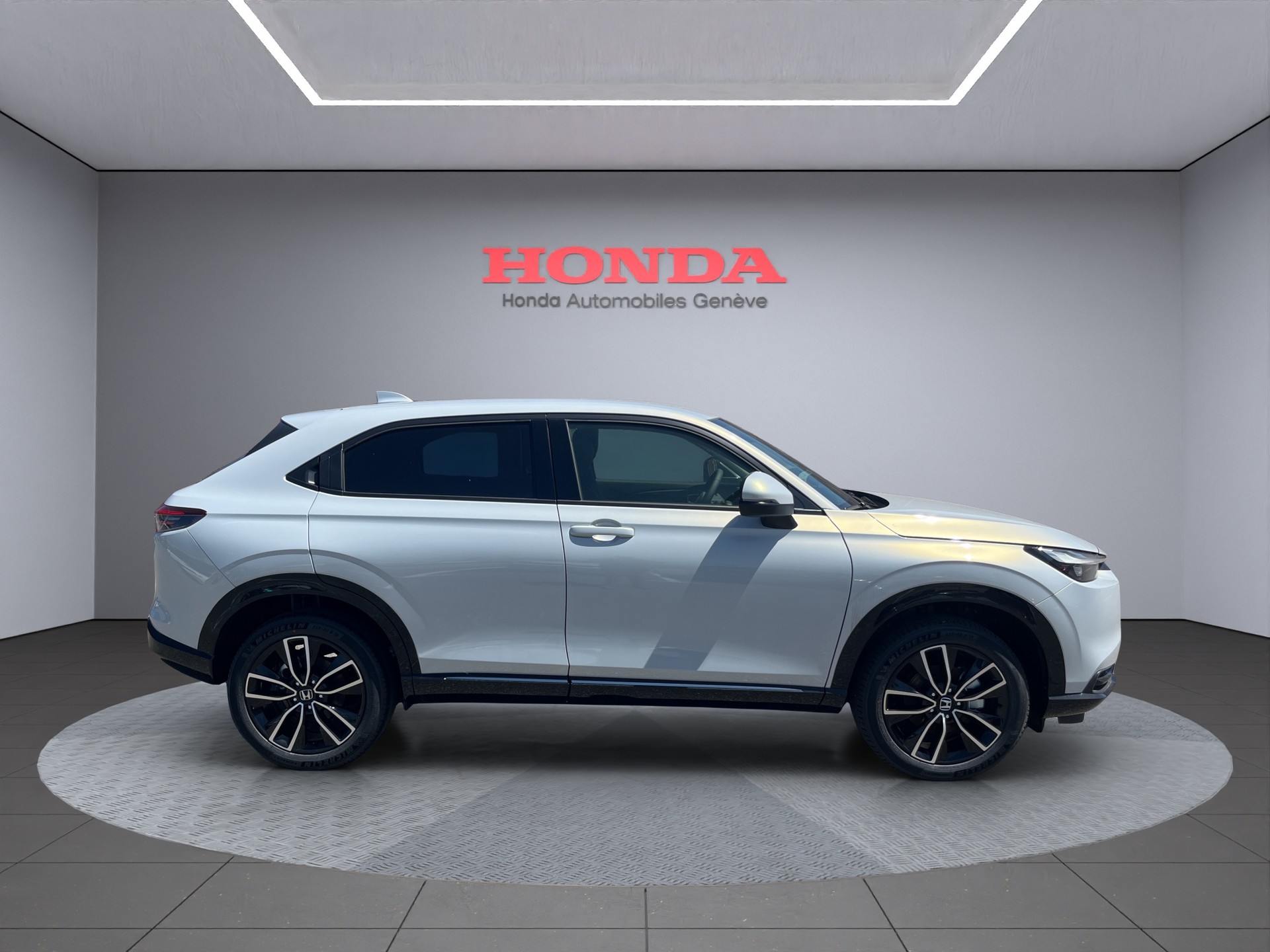 HONDA HR-V 1.5 i-MMD Advance-image-0