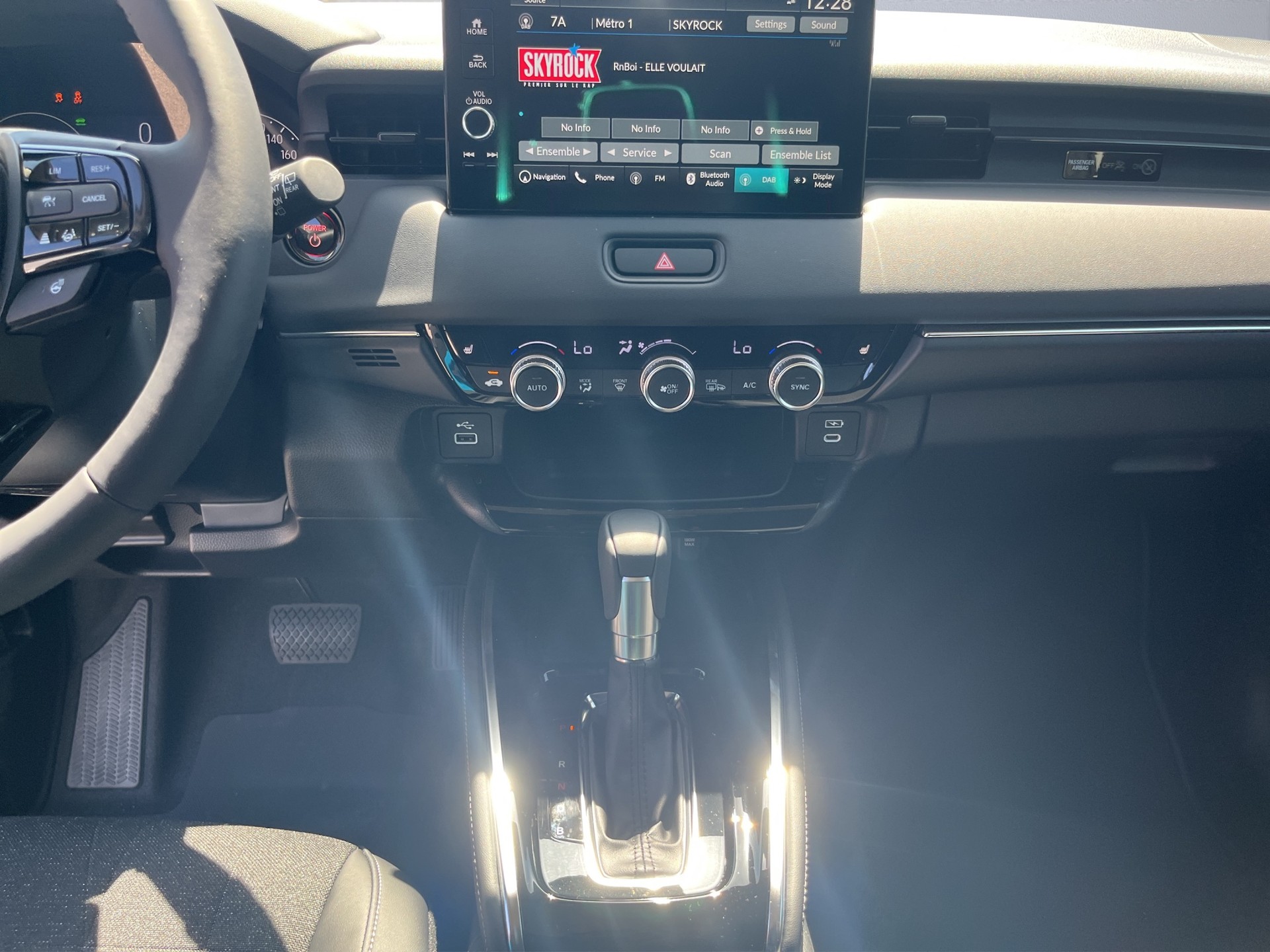 HONDA HR-V 1.5 i-MMD Advance-image-13