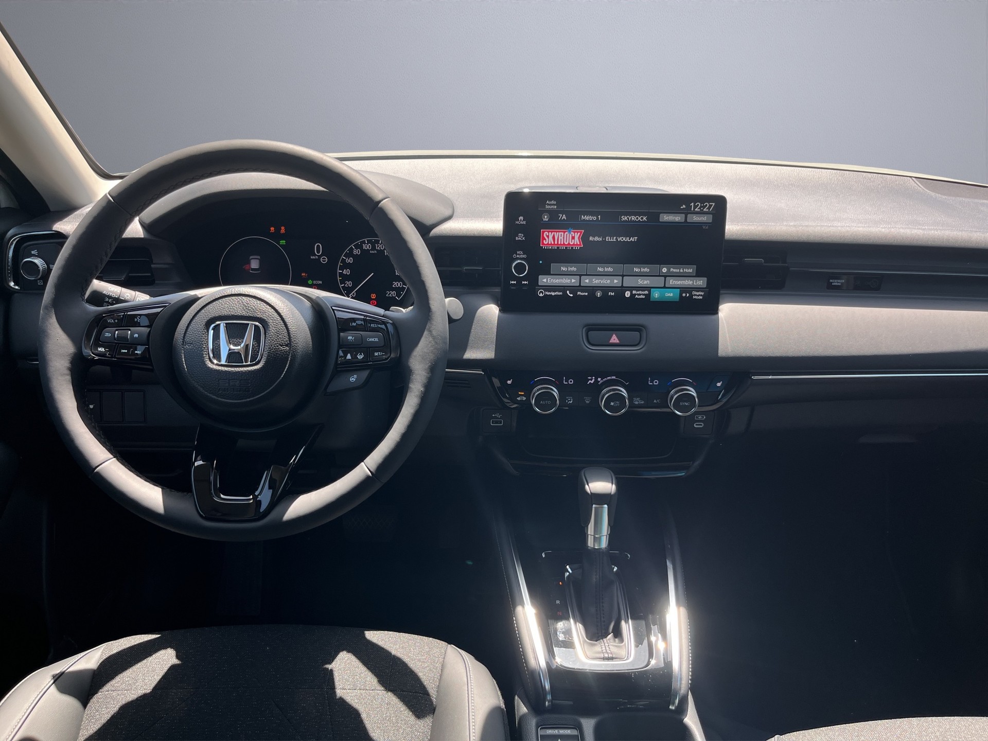 HONDA HR-V 1.5 i-MMD Advance-image-8