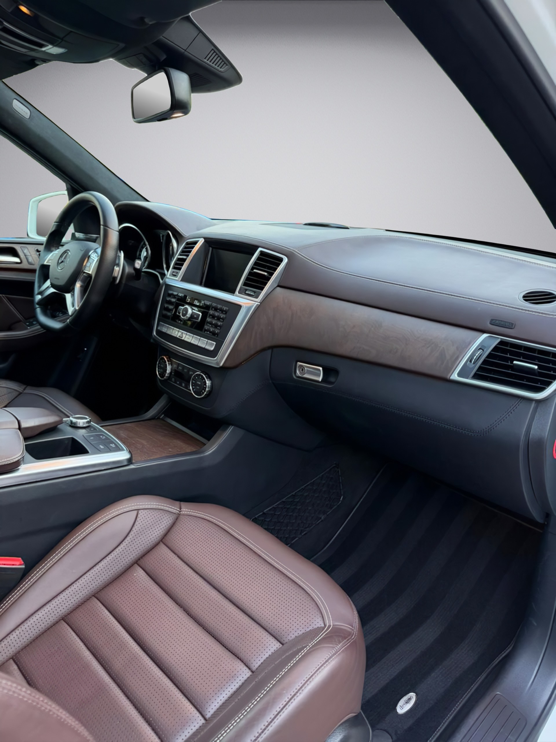 MERCEDES-BENZ ML 63 AMG 4Matic Speedshift * Exclusiv Paket designo * AMG Driver's Package *-image-12