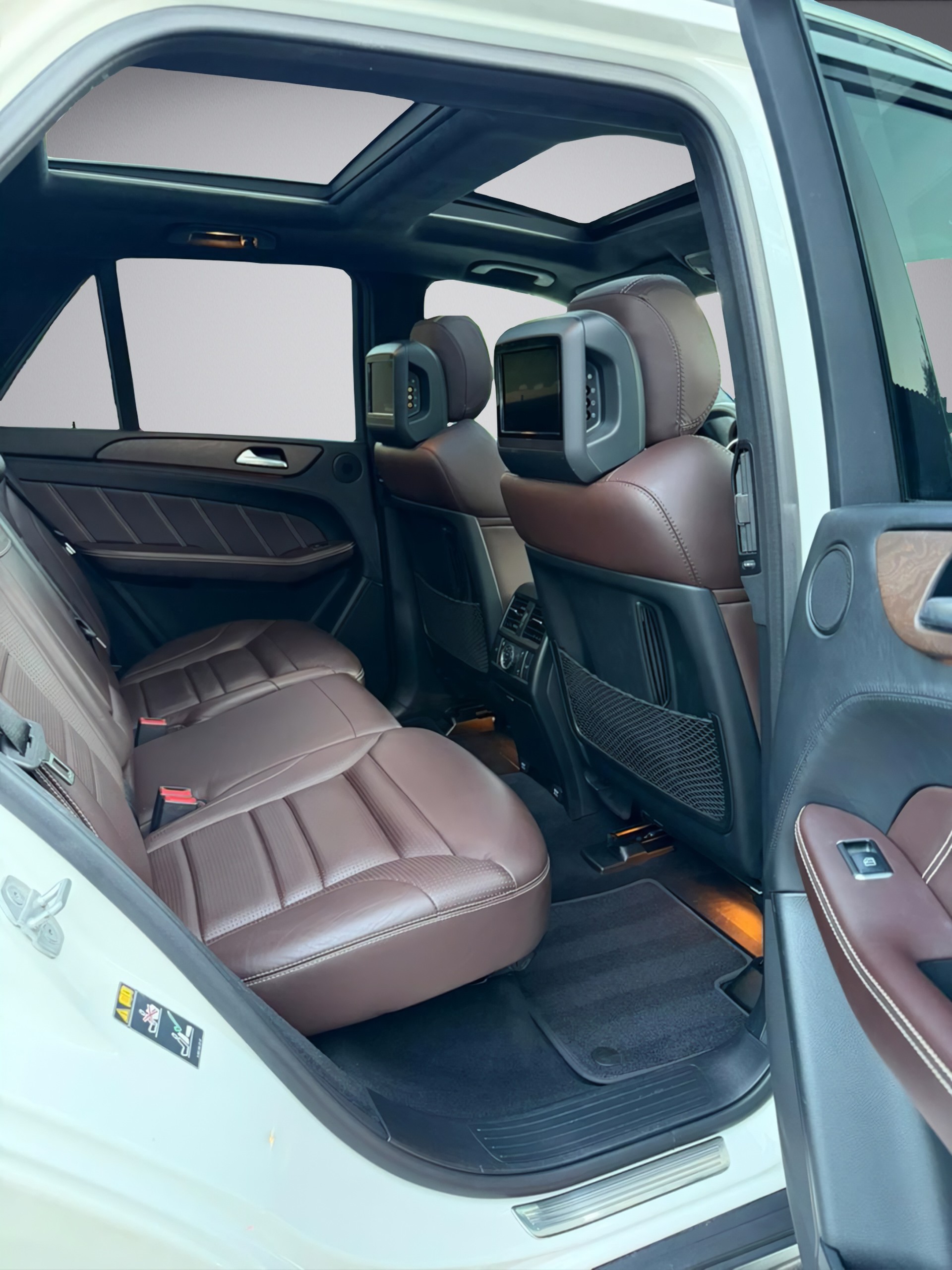 MERCEDES-BENZ ML 63 AMG 4Matic Speedshift * Exclusiv Paket designo * AMG Driver's Package *-image-10