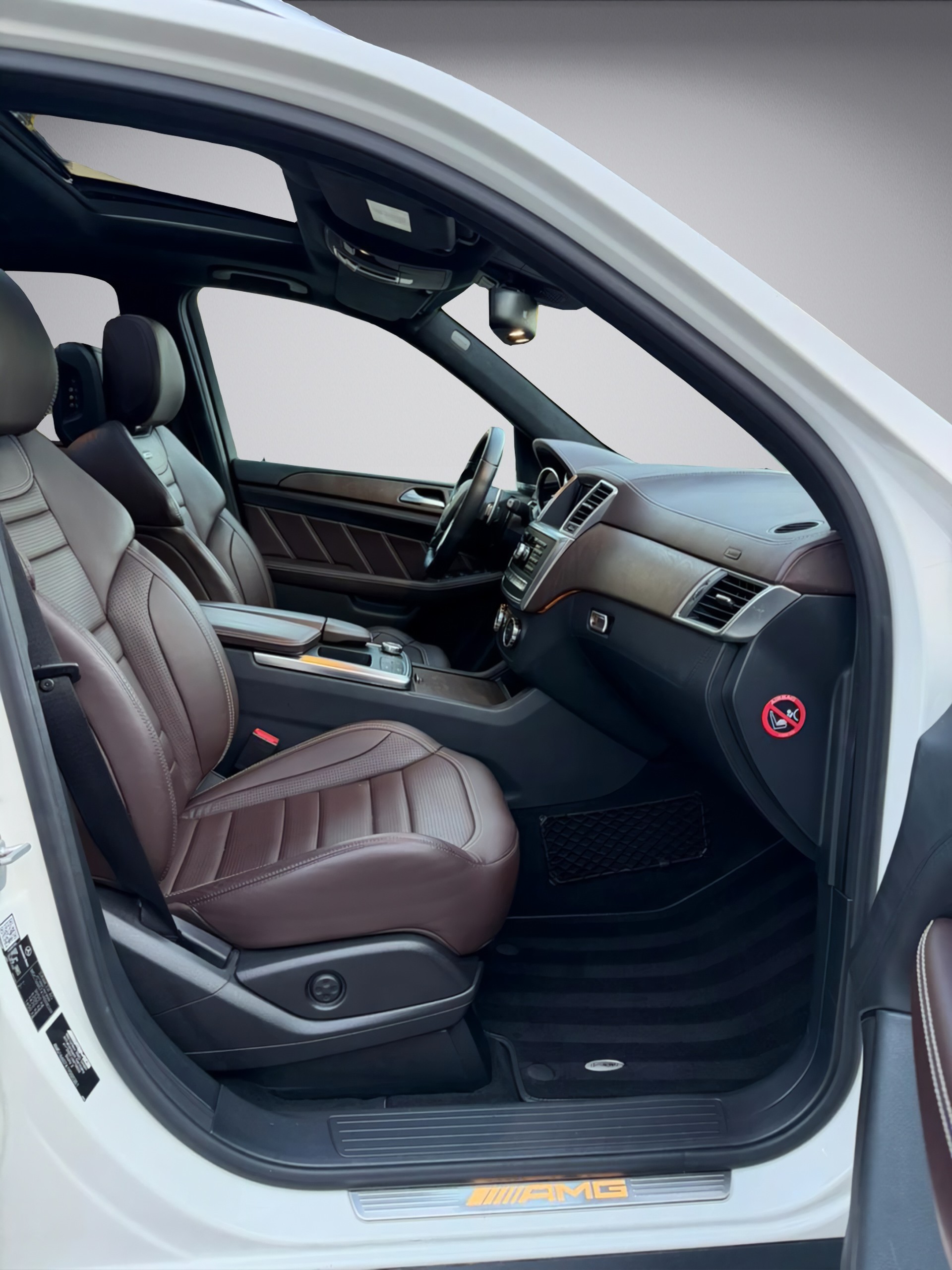 MERCEDES-BENZ ML 63 AMG 4Matic Speedshift * Exclusiv Paket designo * AMG Driver's Package *-image-11