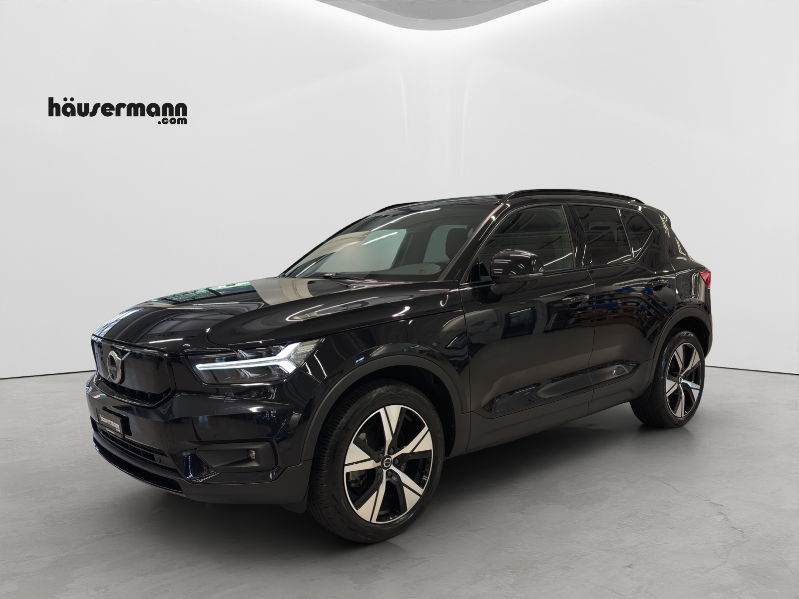 VOLVO XC40 P8 Twin R-Design AWD-image-0