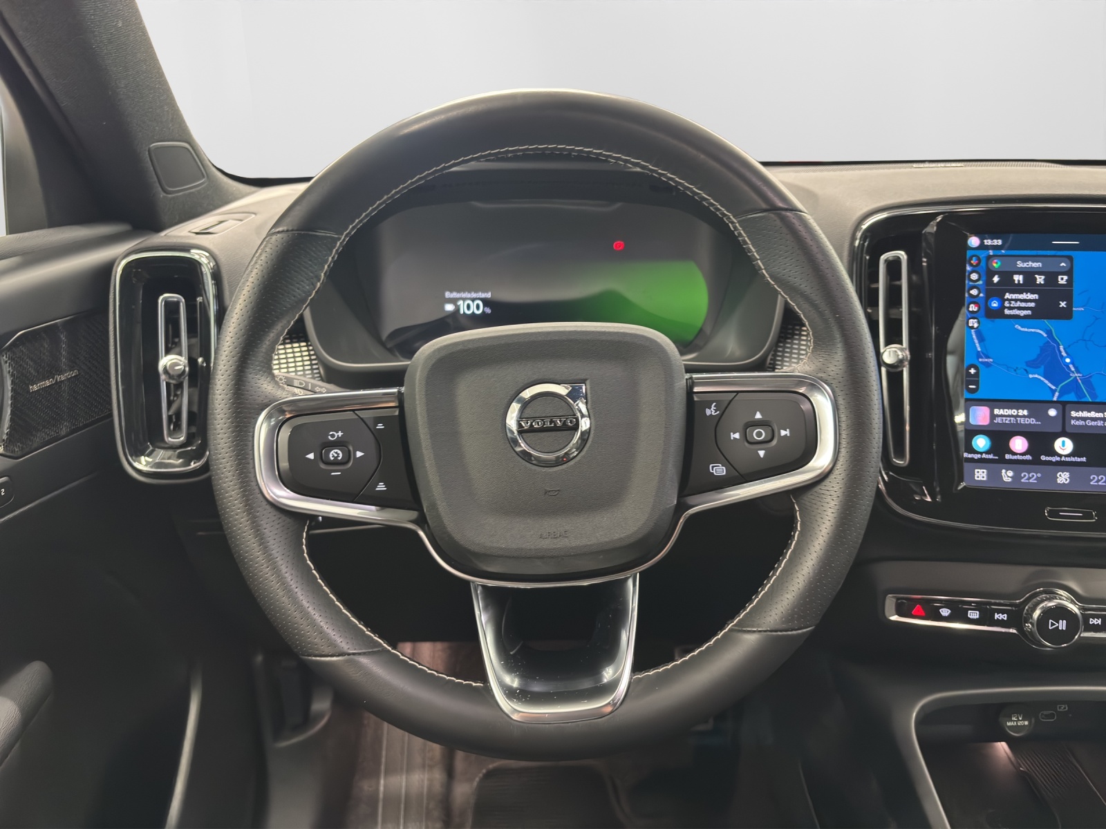 VOLVO XC40 P8 Twin R-Design AWD-image-7