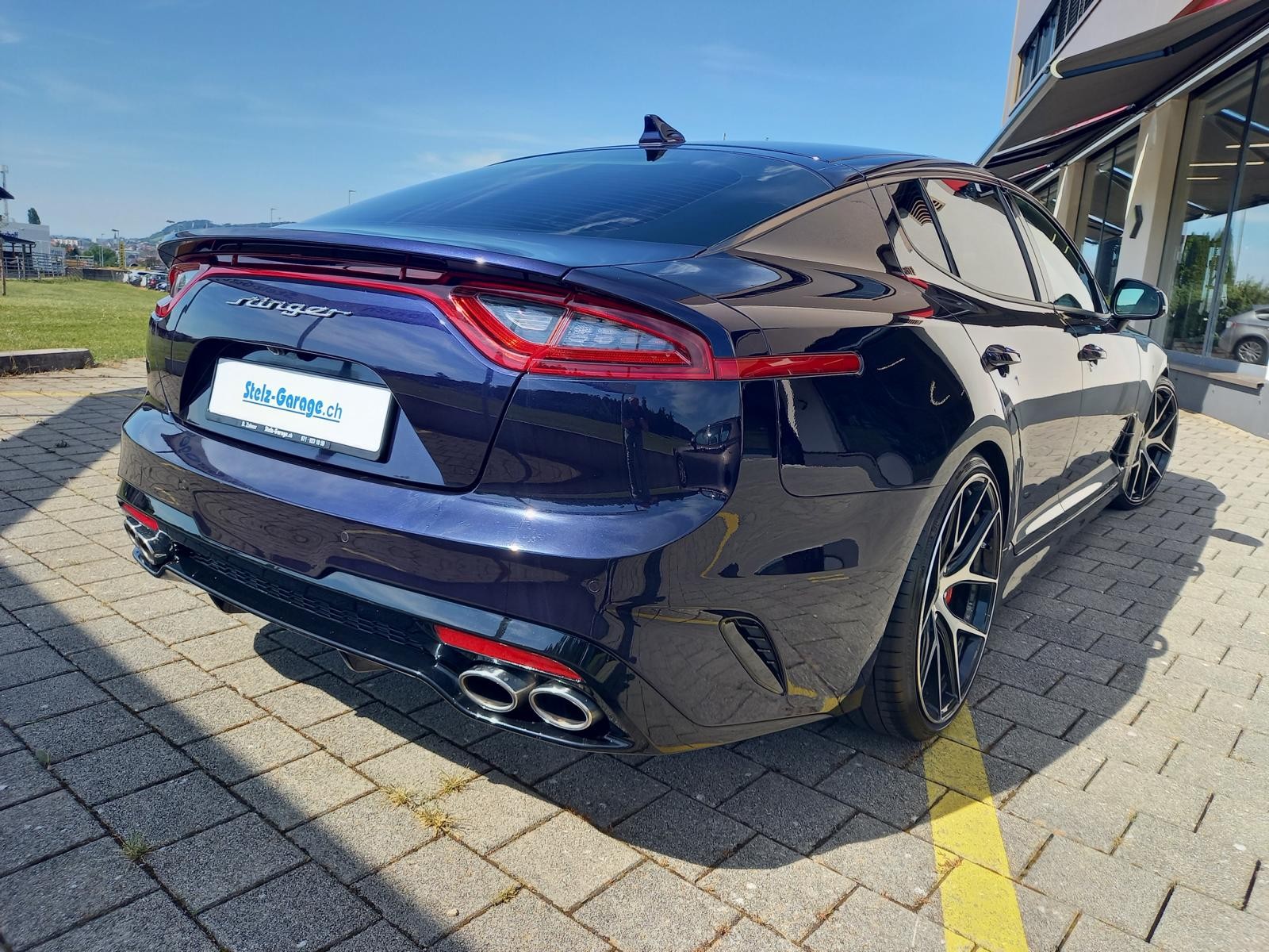 KIA Stinger 3.3 T-GDi GT Automat AWD-image-1