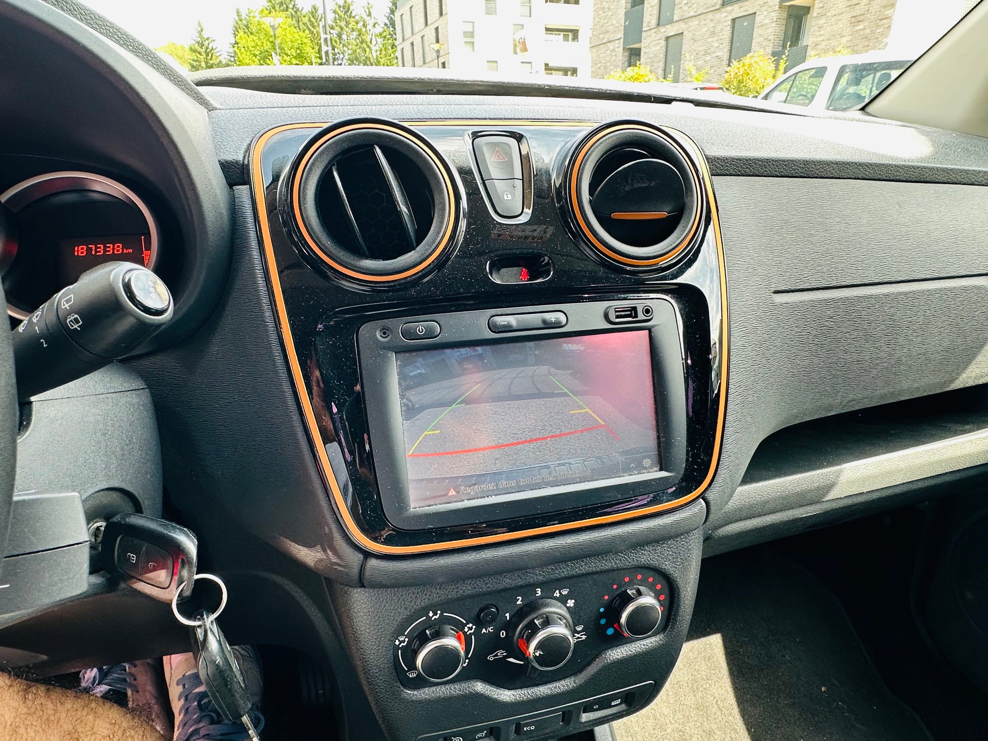 DACIA Dokker 1.5 dCi Stepway-image-12