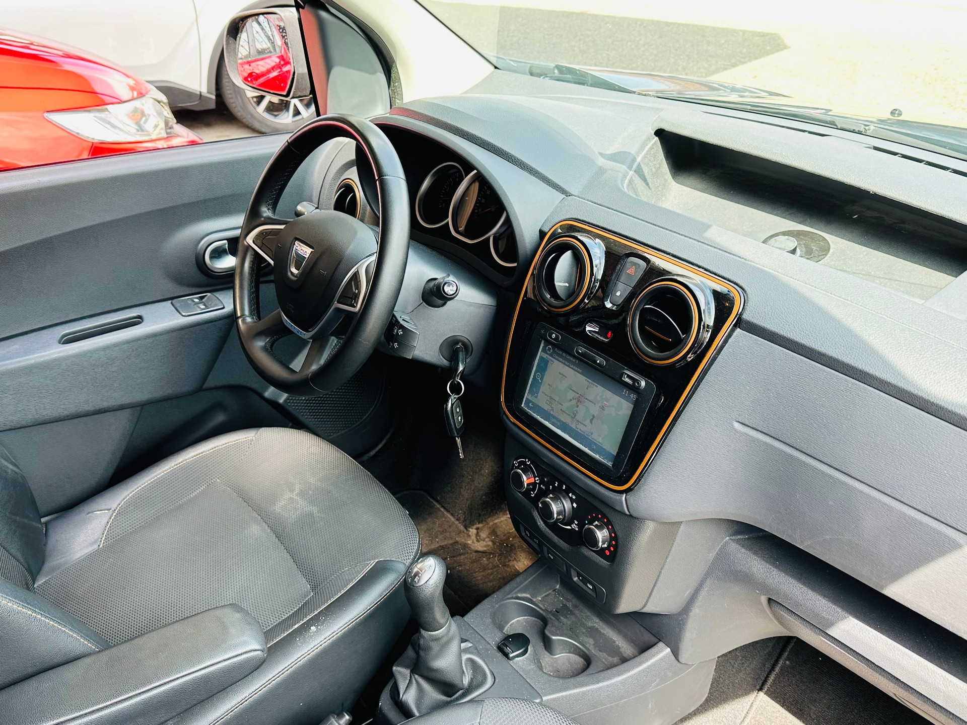 DACIA Dokker 1.5 dCi Stepway-image-10
