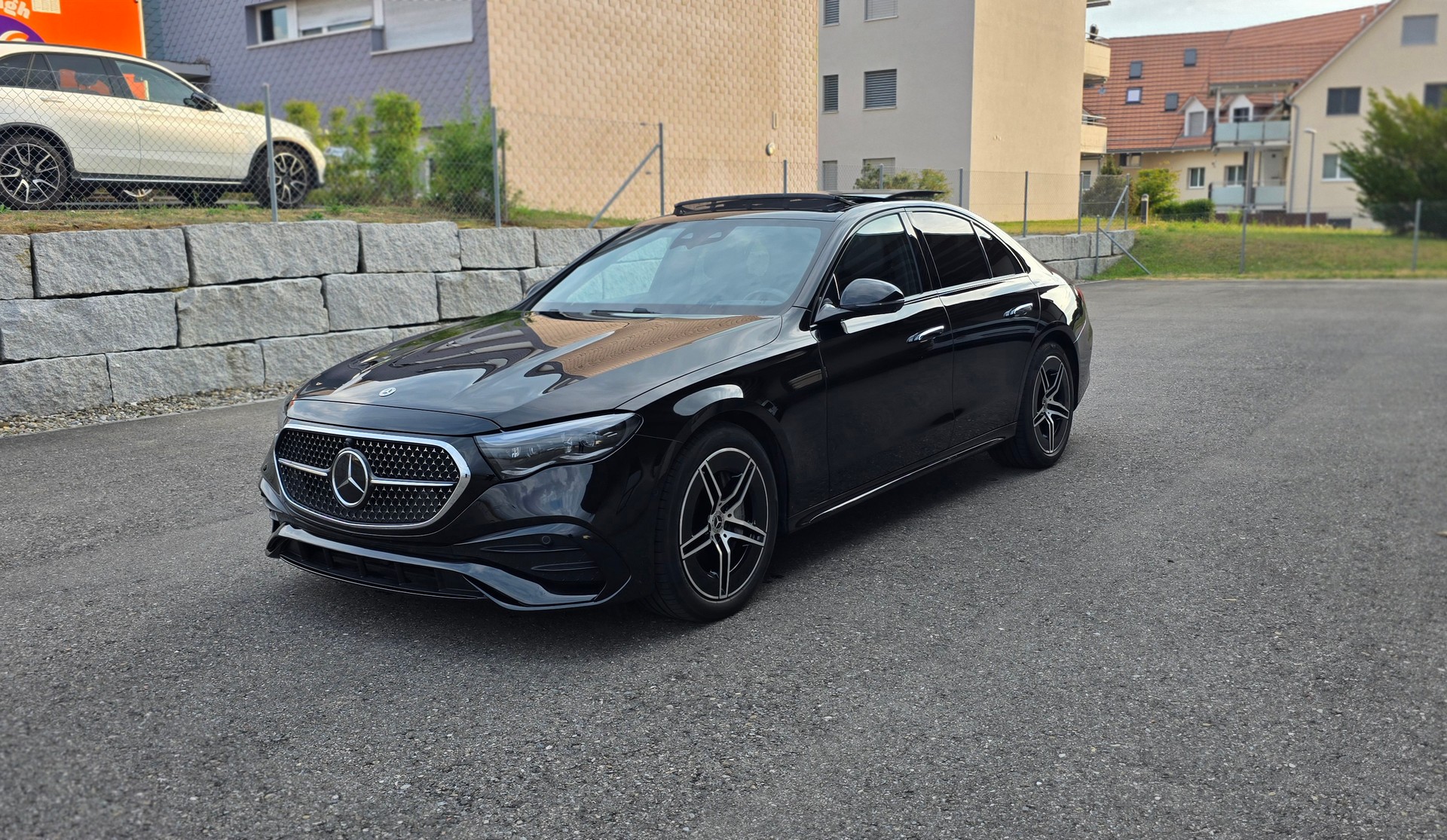 MERCEDES-BENZ E 220 d 4Matic 9G-Tronic AMG-LINE, NIGHT-PAKET , ACC, PANORAMA-image-6