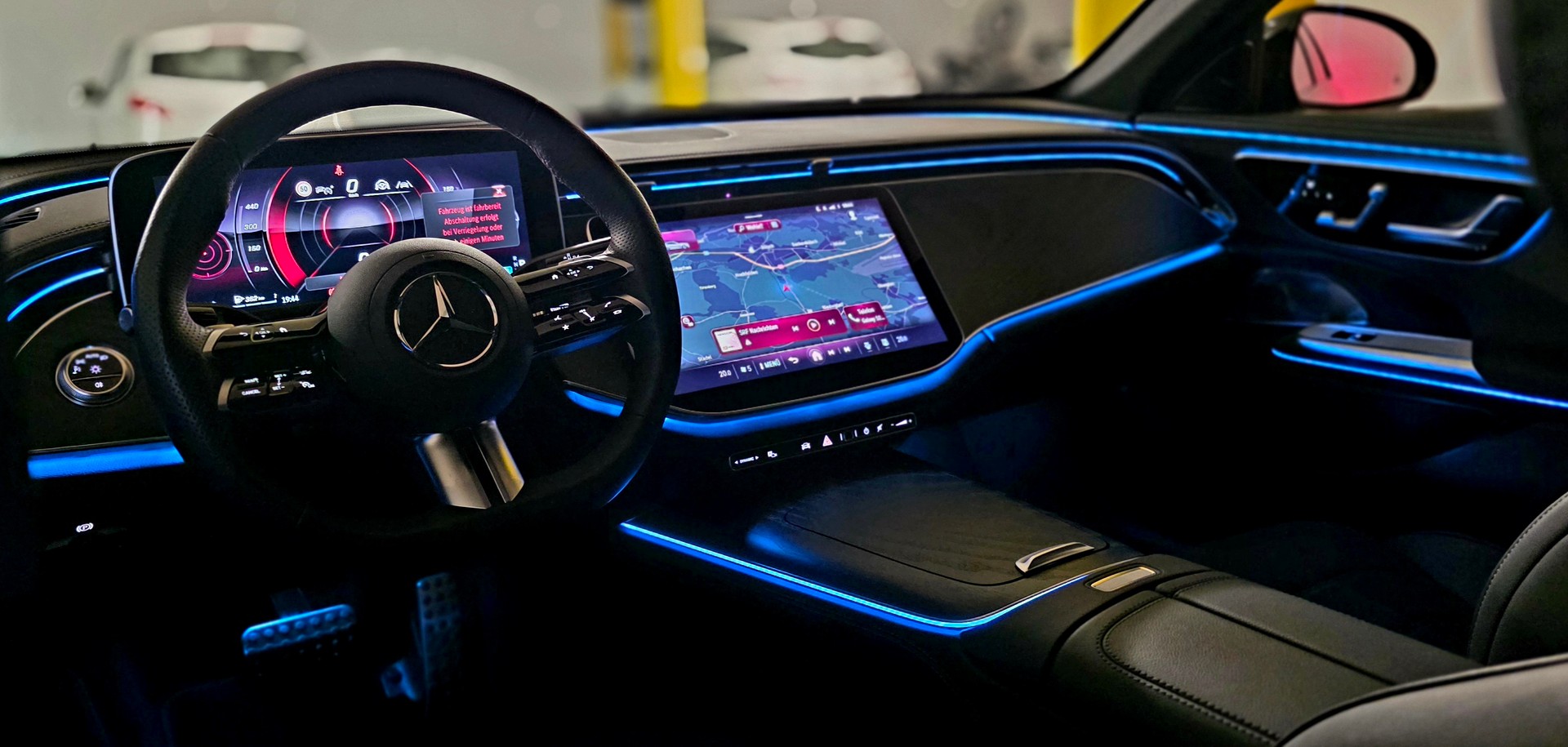 MERCEDES-BENZ E 220 d 4Matic 9G-Tronic AMG-LINE, NIGHT-PAKET , ACC, PANORAMA-image-25