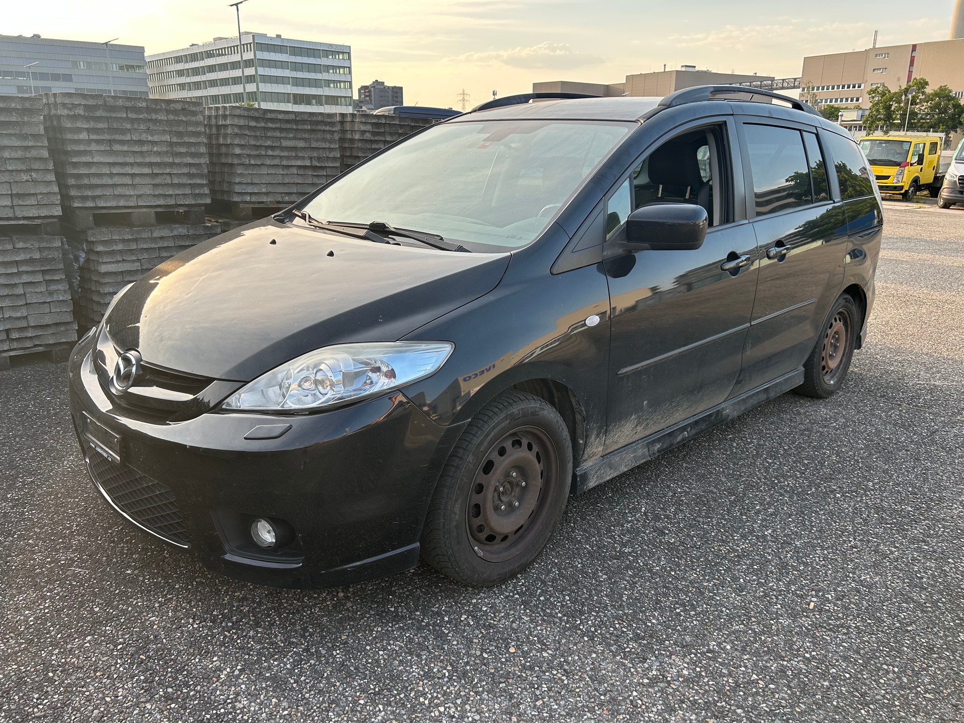 MAZDA 5 2.0 16V Confort-image-0