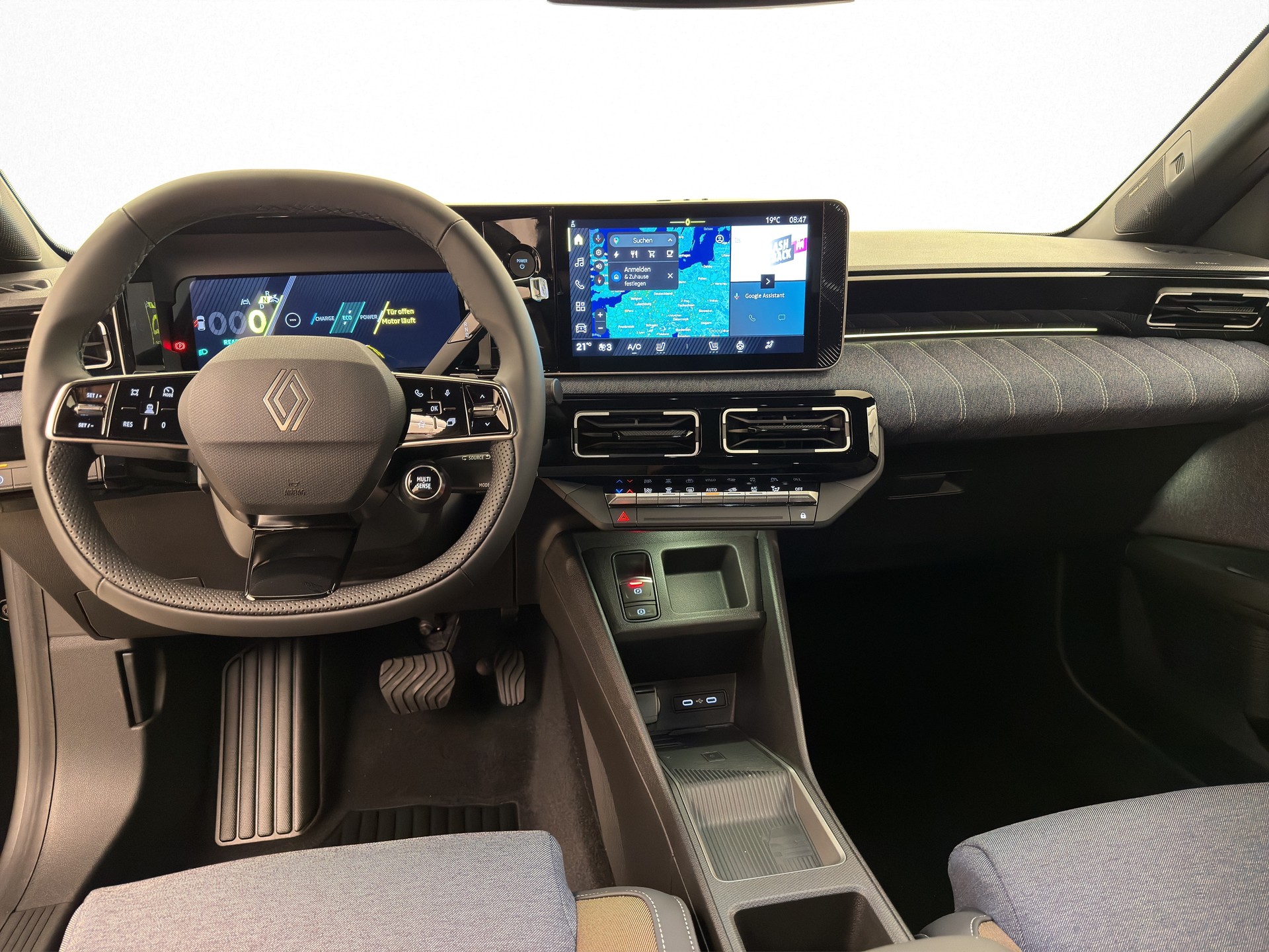 RENAULT R5 E-Tech Comfort Range techno-image-8