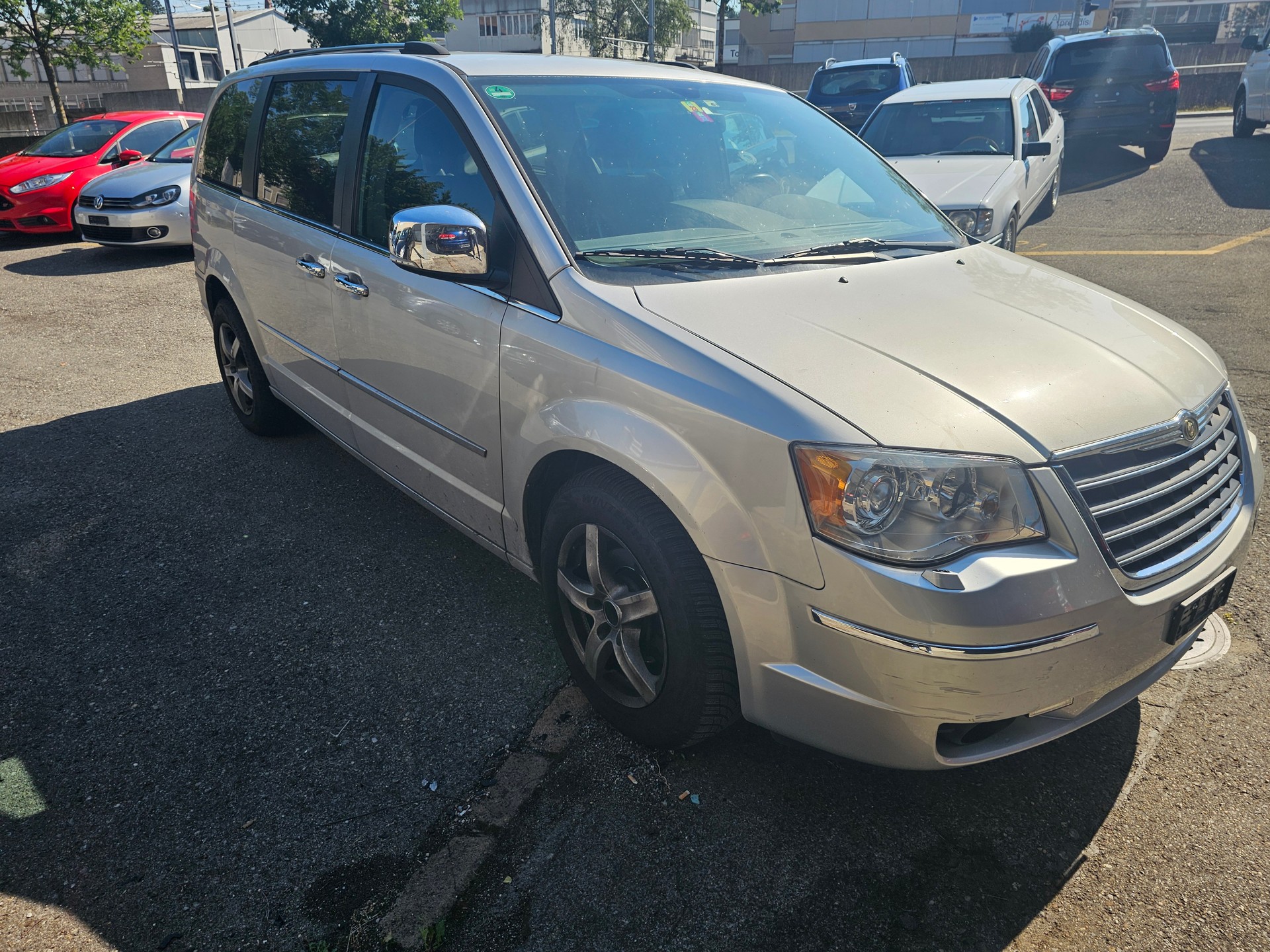 CHRYSLER Grand Voyager 2.8 CRD Classic Line Plus Automatic-image-2