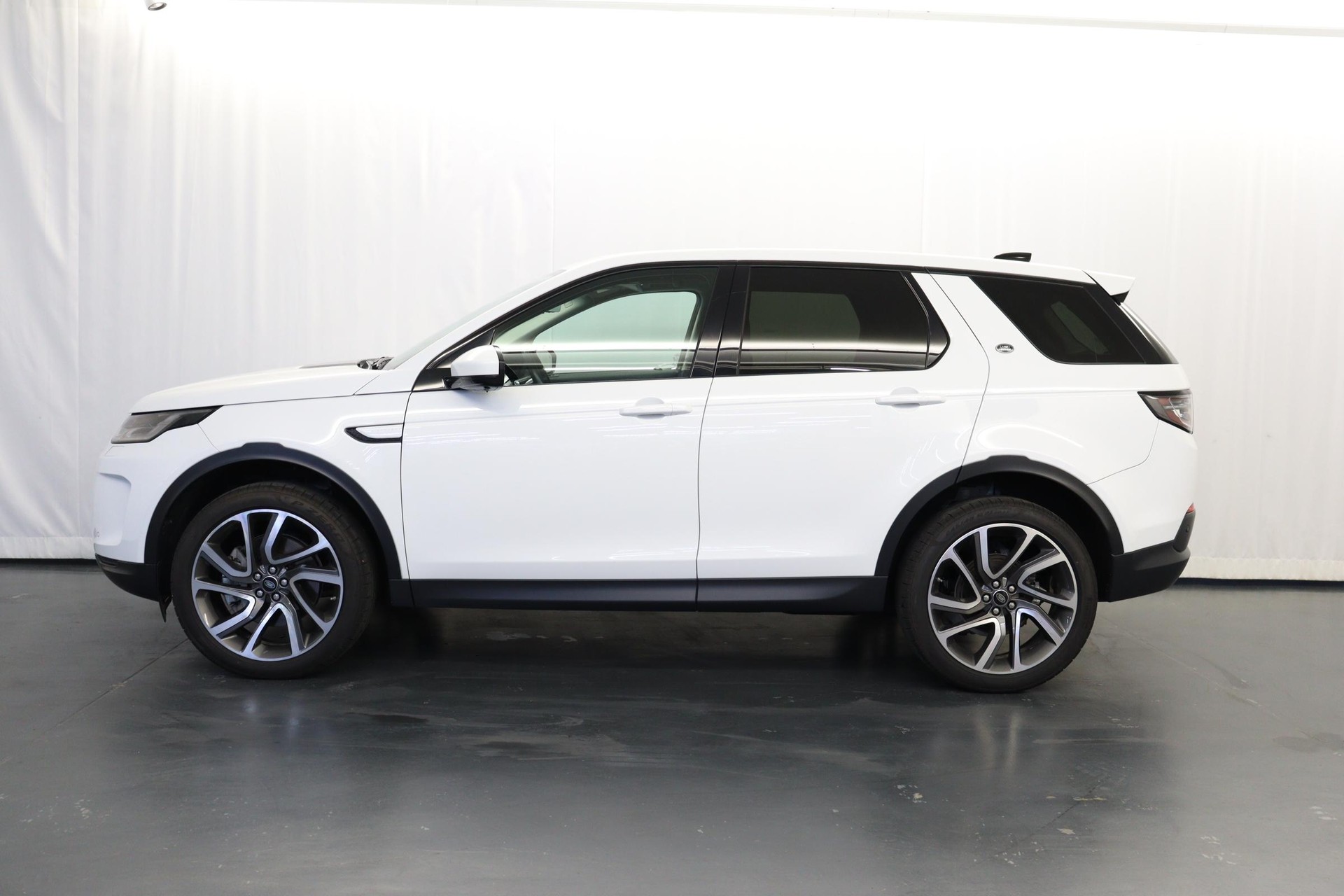 LAND ROVER Discovery Sport 2.0 Si4 SE-image-3