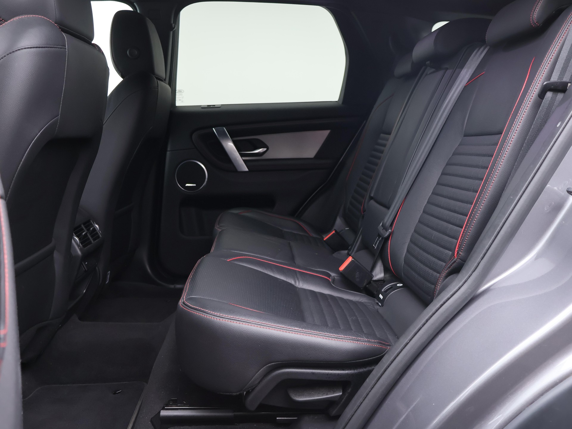 LAND ROVER Discovery Sport 1.5 T 300e R-Dynamic SE / Leasing ab. 0.99%-image-4