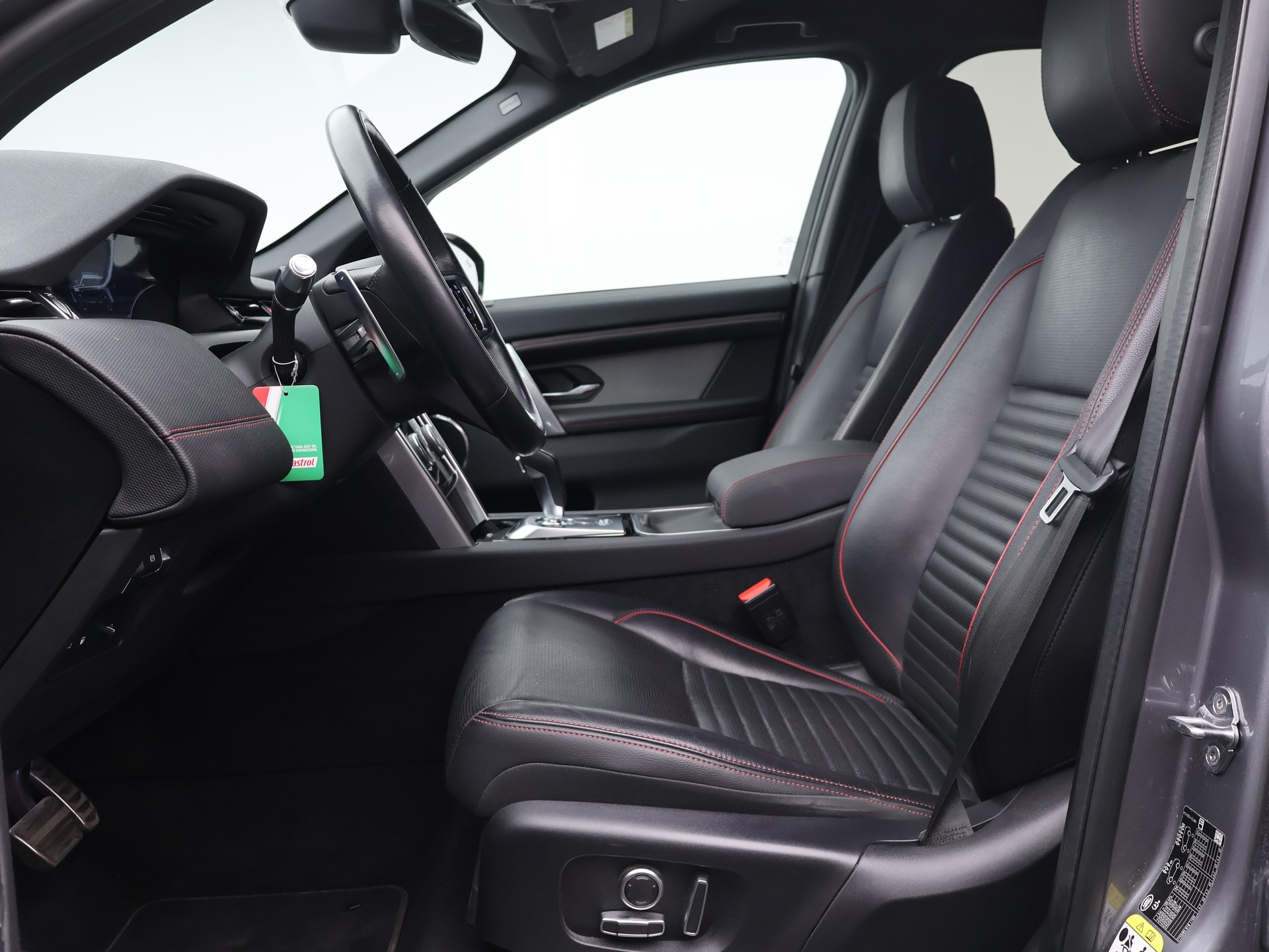 LAND ROVER Discovery Sport 1.5 T 300e R-Dynamic SE / Leasing ab. 0.99%-image-3