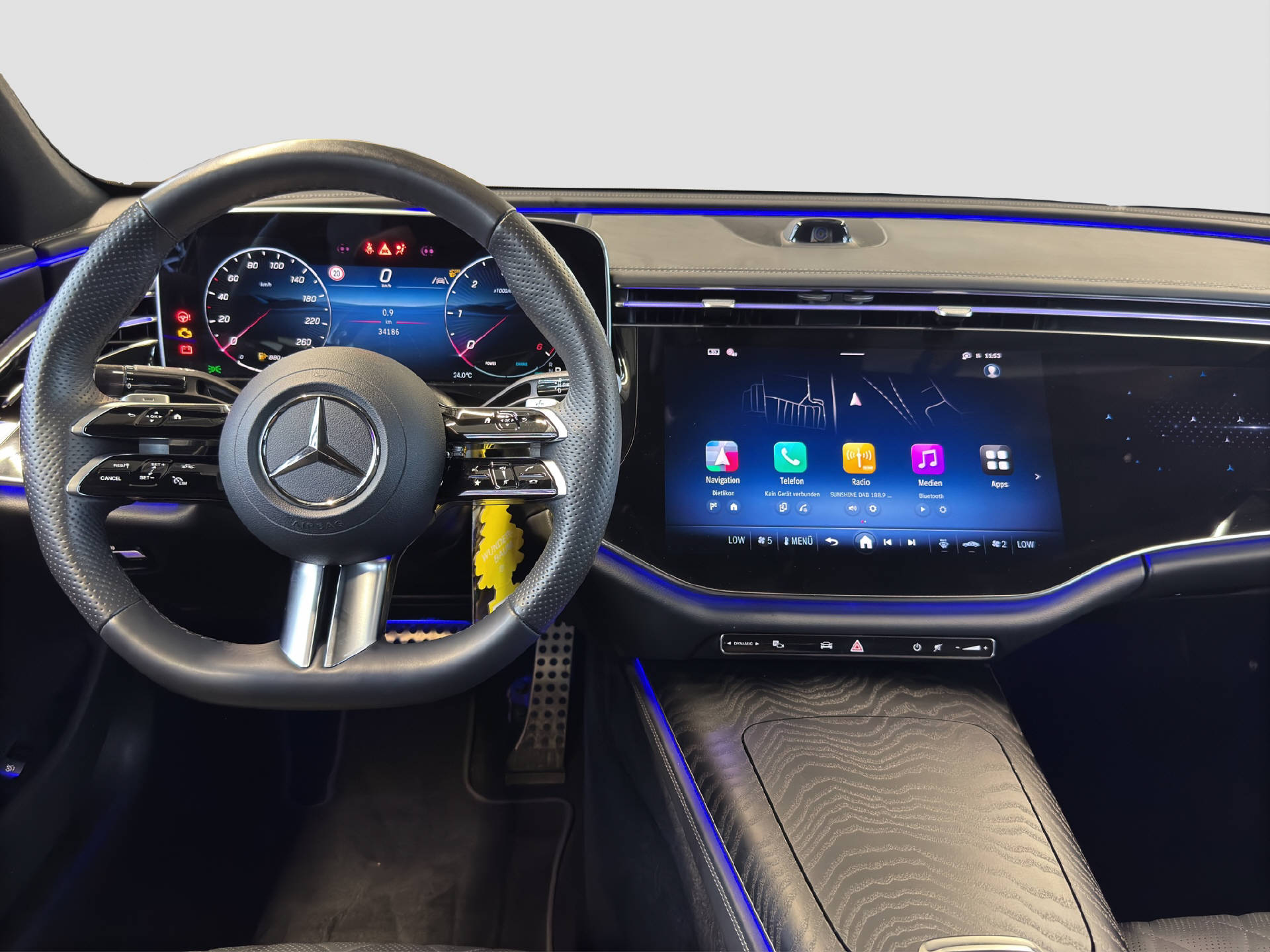 MERCEDES-BENZ E 220 d AMG Line 4MATIC-image-7