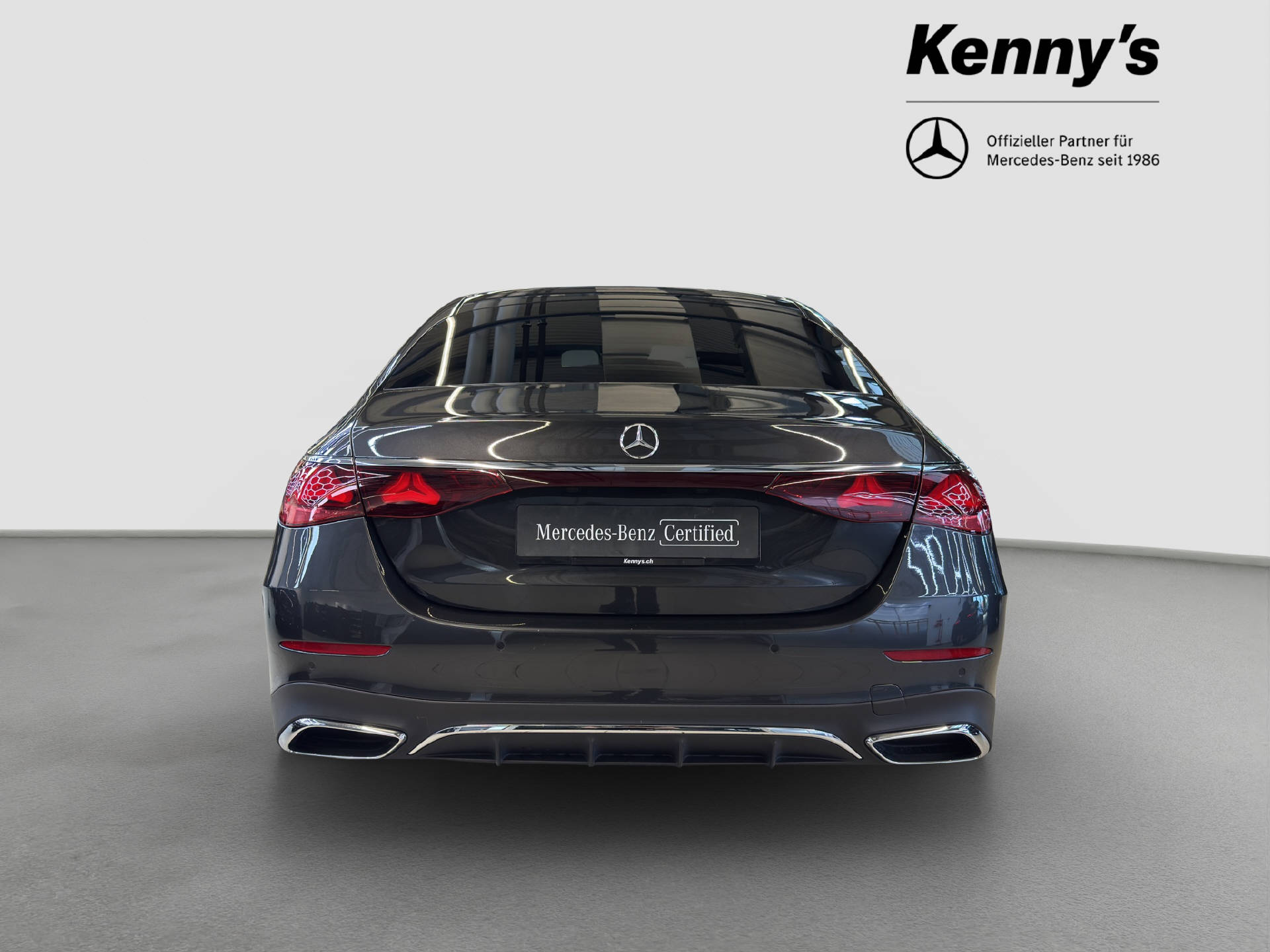 MERCEDES-BENZ E 220 d AMG Line 4MATIC-image-4