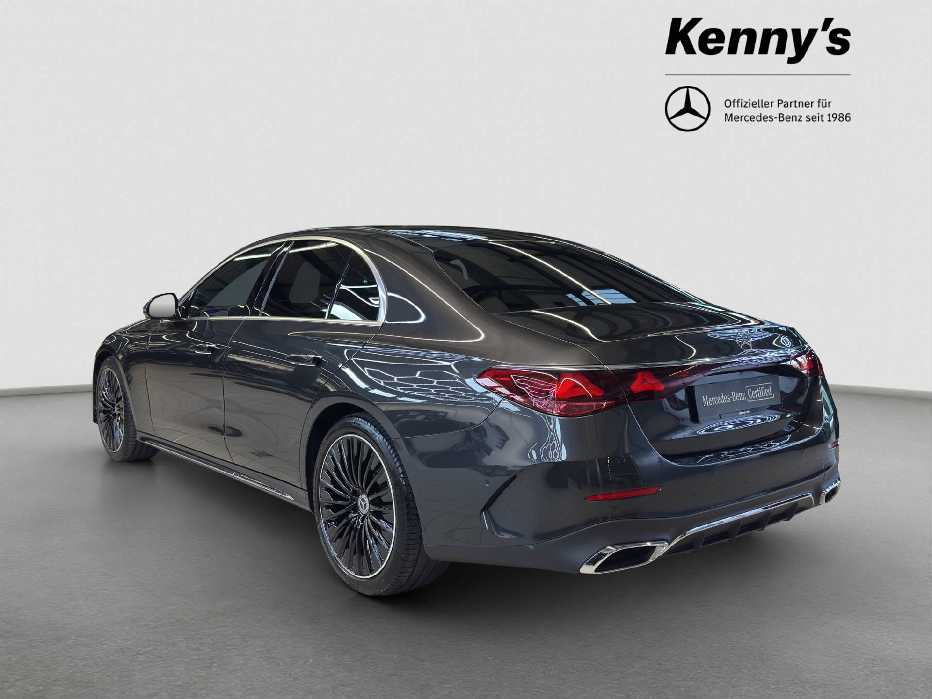 MERCEDES-BENZ E 220 d AMG Line 4MATIC-image-3