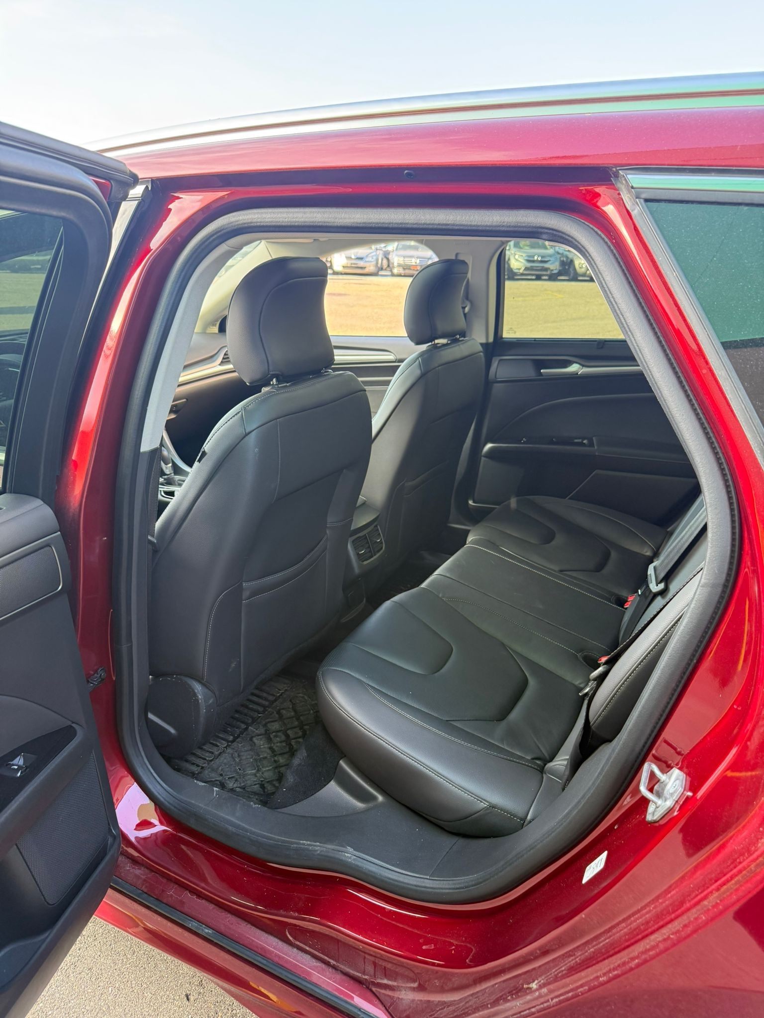 FORD Mondeo 2.0 TDCi Titanium AWD PowerShift-image-13
