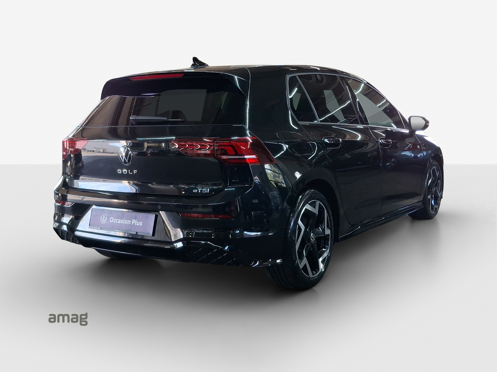 VW Golf 1.5 e TSI mHEV R-Line DSG-image-4