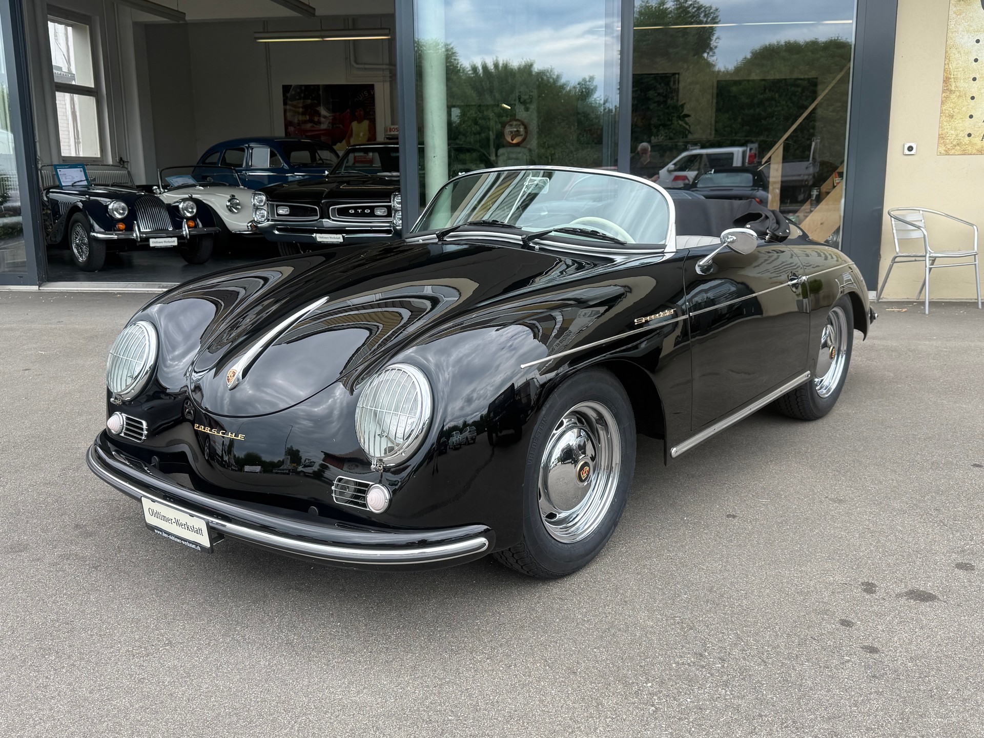 PORSCHE Speedster 1600 Replica-image-0
