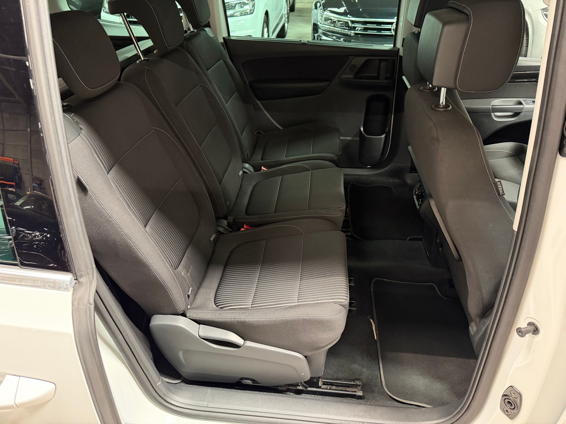 SEAT Alhambra 2.0 TDI Style Advanced DSG 7Plätze-image-15