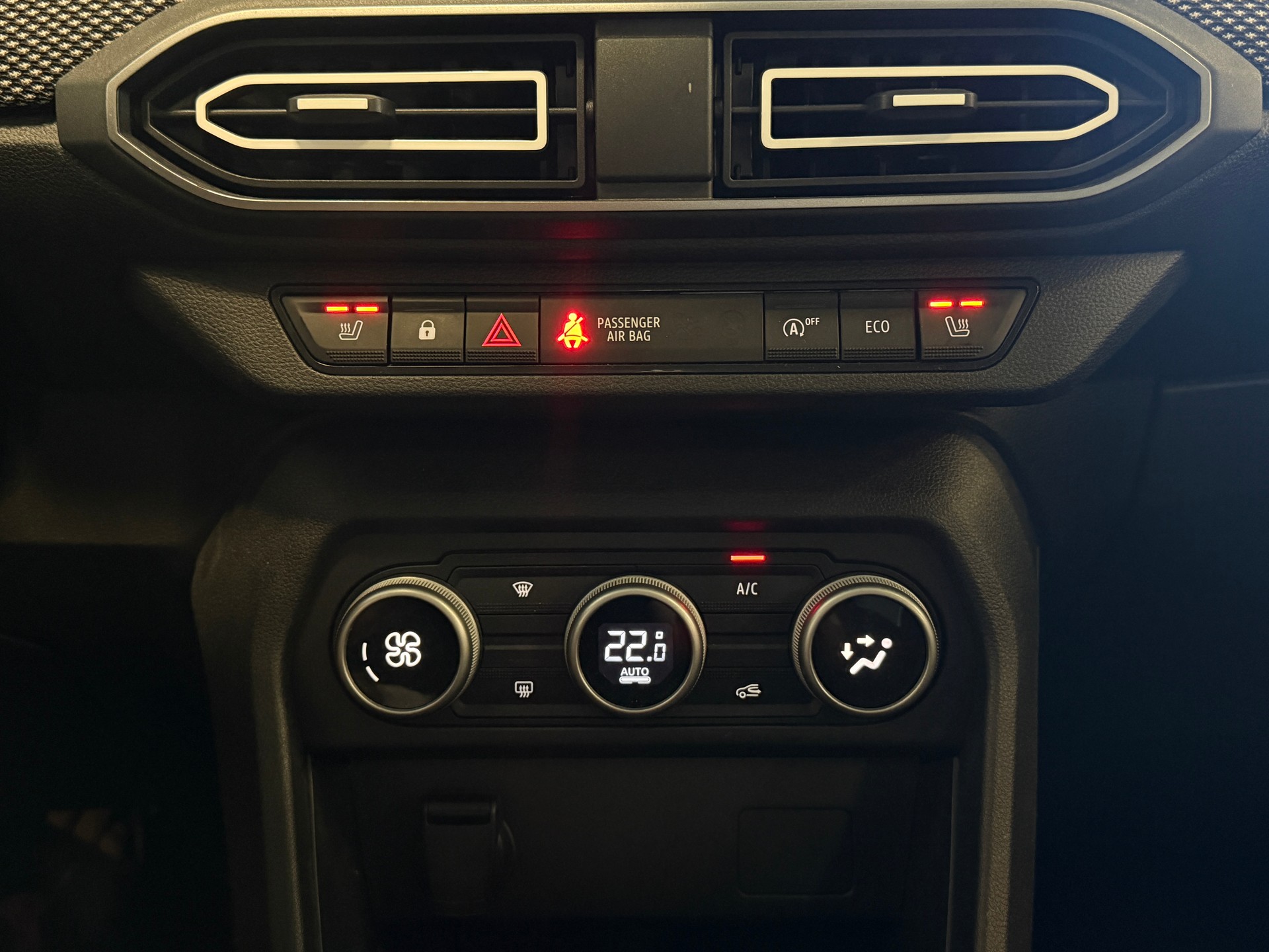 DACIA Sandero TCe 90 Expression CVT-image-6