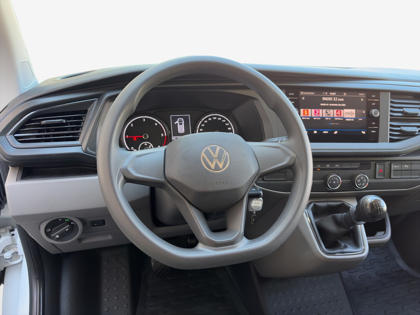 VW T6.1 2.0 TDI-image-9