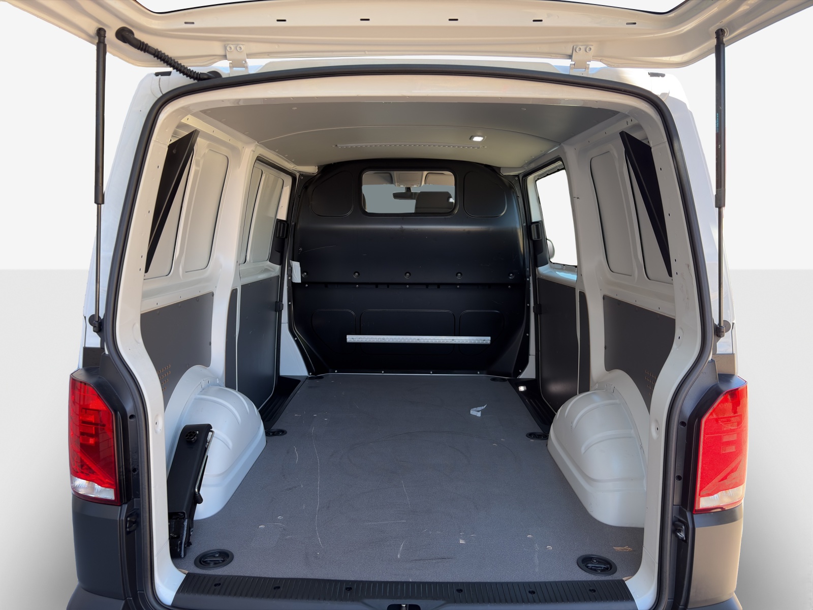 VW T6.1 2.0 TDI-image-12