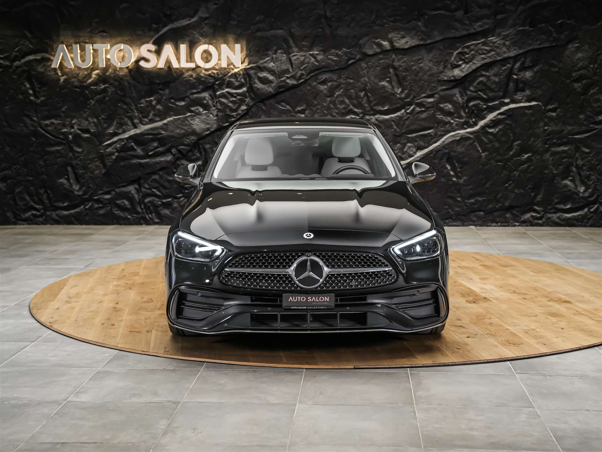 MERCEDES-BENZ C 300 AMG Line 4matic *20" Felgen*Abstandsregler*Standheizung*-image-6