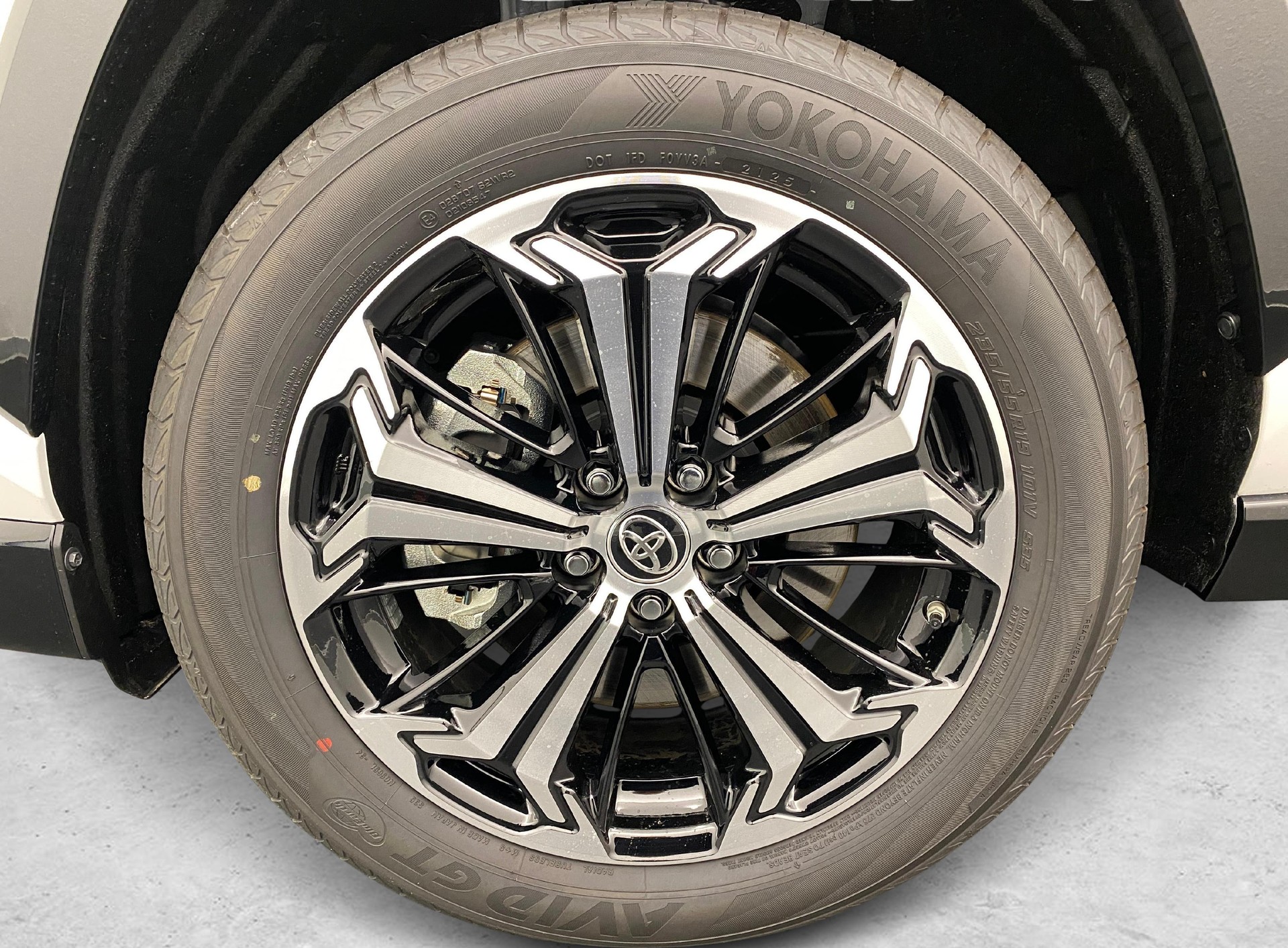 TOYOTA RAV4 2.5 Plug-In-Hybrid Platinum-image-9