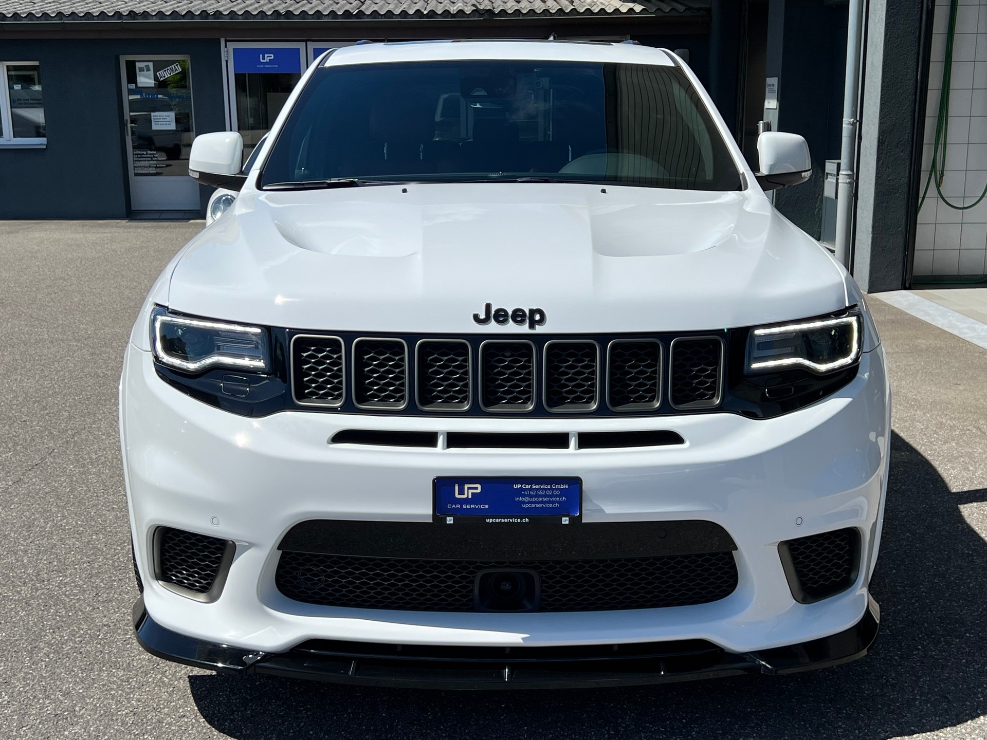 JEEP Grand Cherokee 6.2 V8 HEMI Trackhawk Automatic-image-0