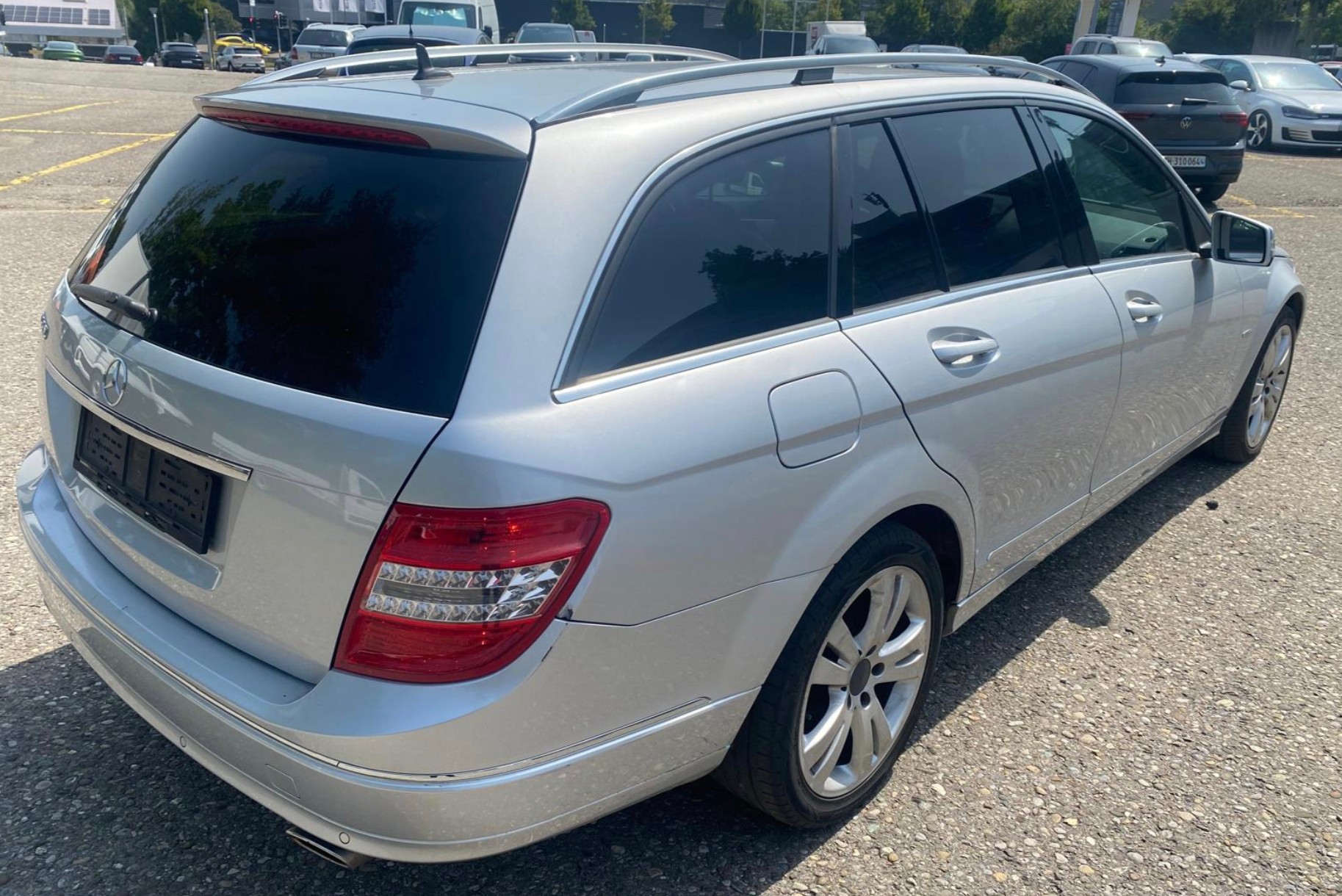 MERCEDES-BENZ C 230 Avantgarde-image-3