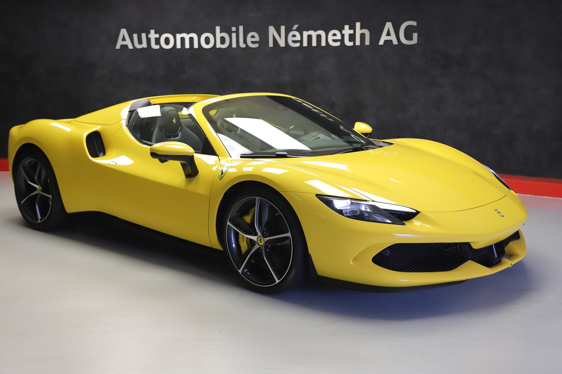 FERRARI 296 GTS-image-0