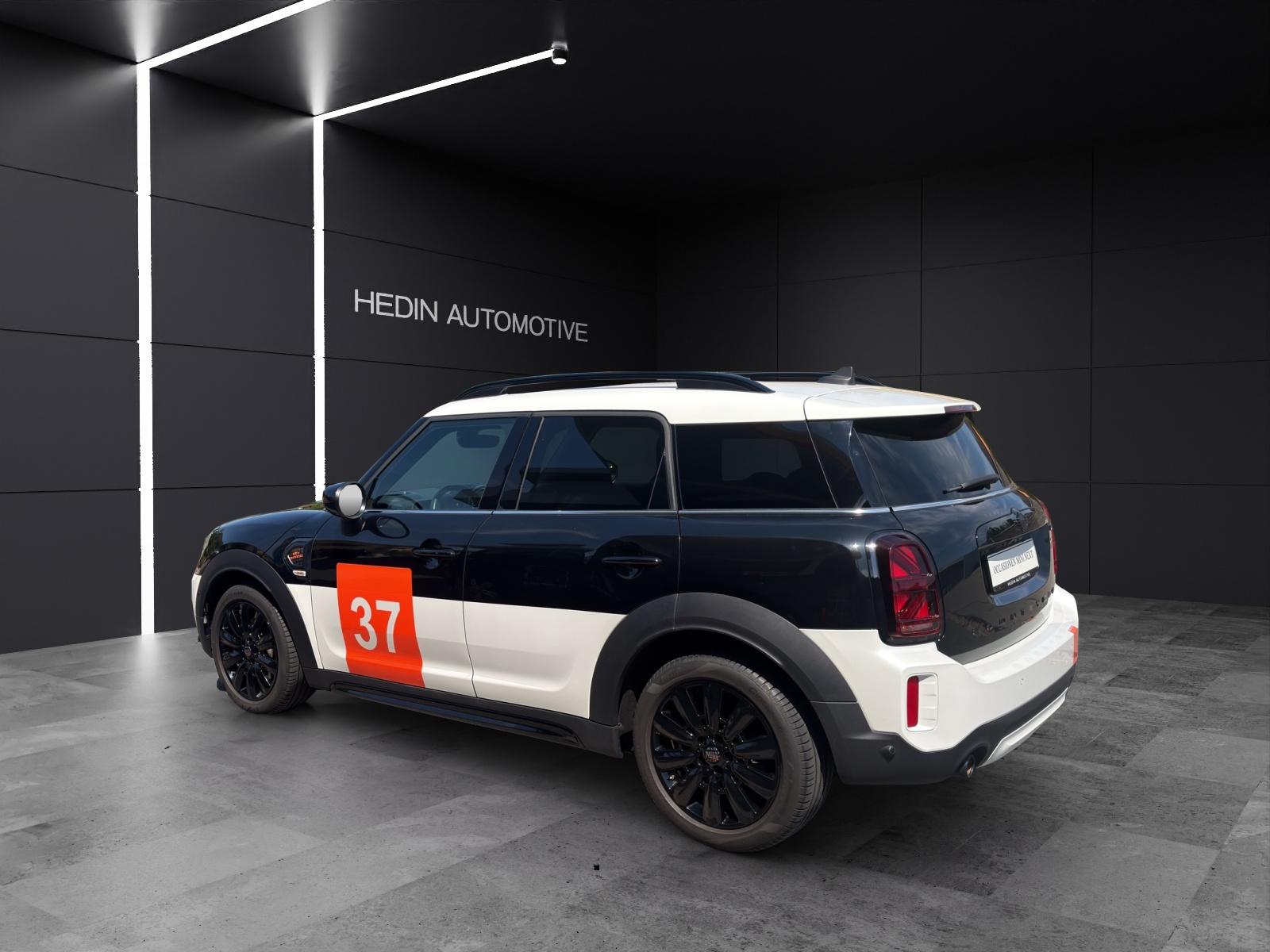 MINI Countryman F60 2.0i Cooper S ALL4-image-2