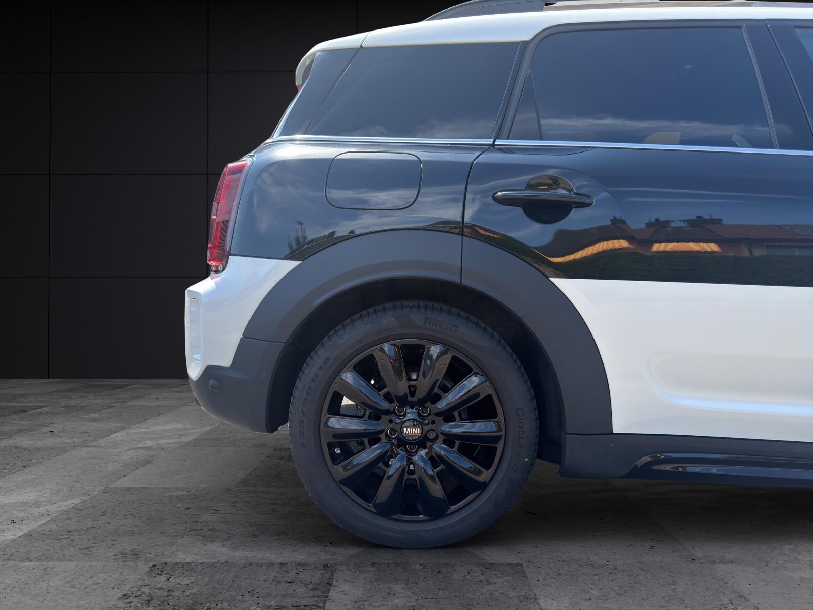 MINI Countryman F60 2.0i Cooper S ALL4-image-19