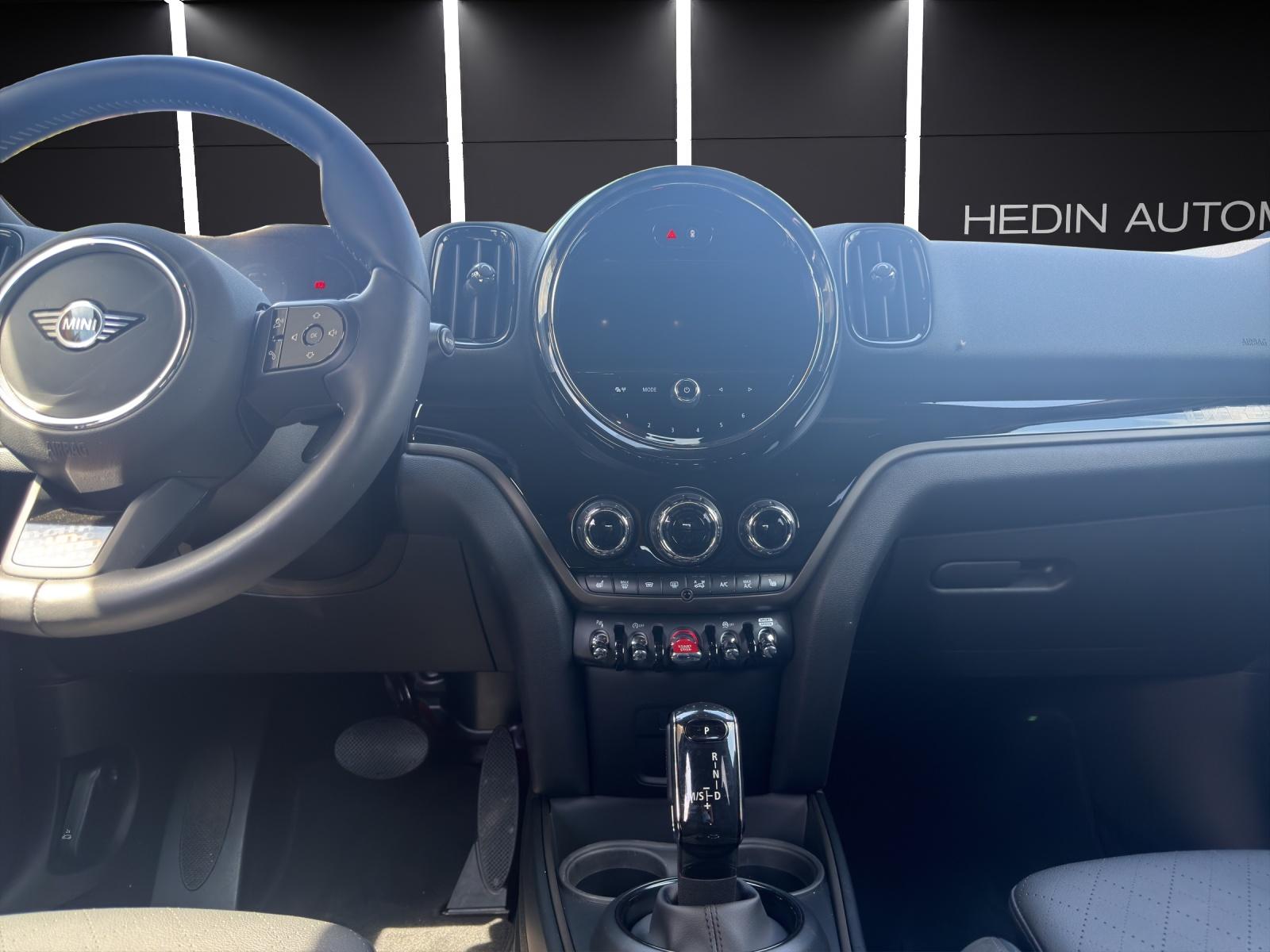 MINI Countryman F60 2.0i Cooper S ALL4-image-12