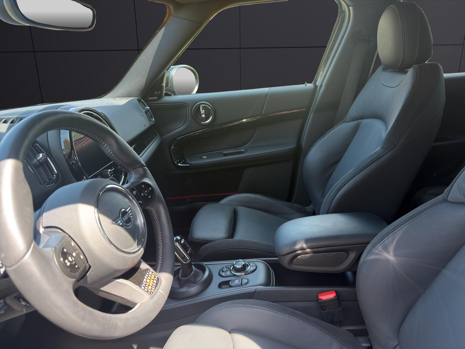 MINI Countryman F60 2.0i Cooper S ALL4-image-1