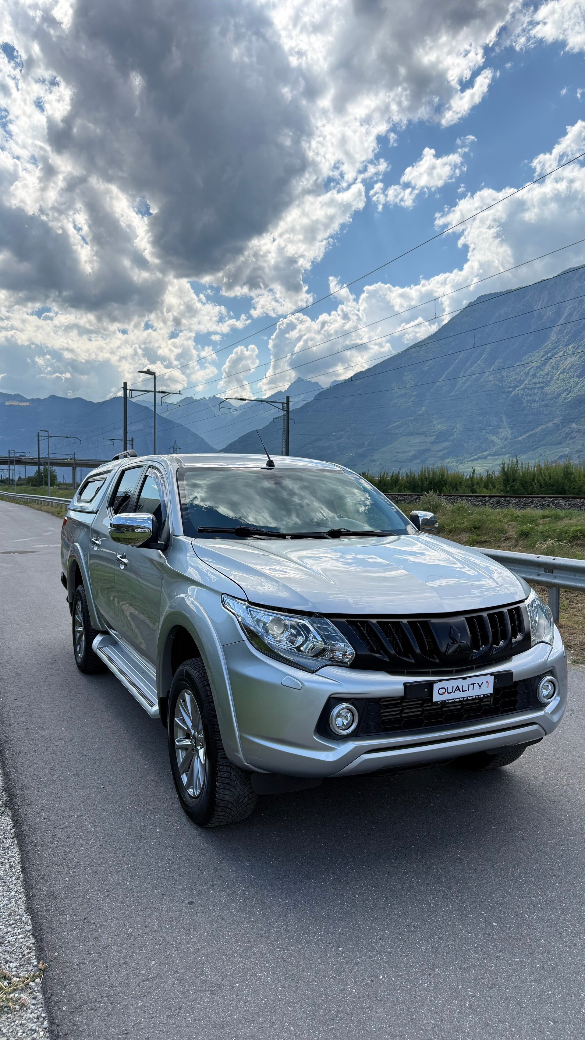 MITSUBISHI L 200 2.4 Style Double Cab A-image-2