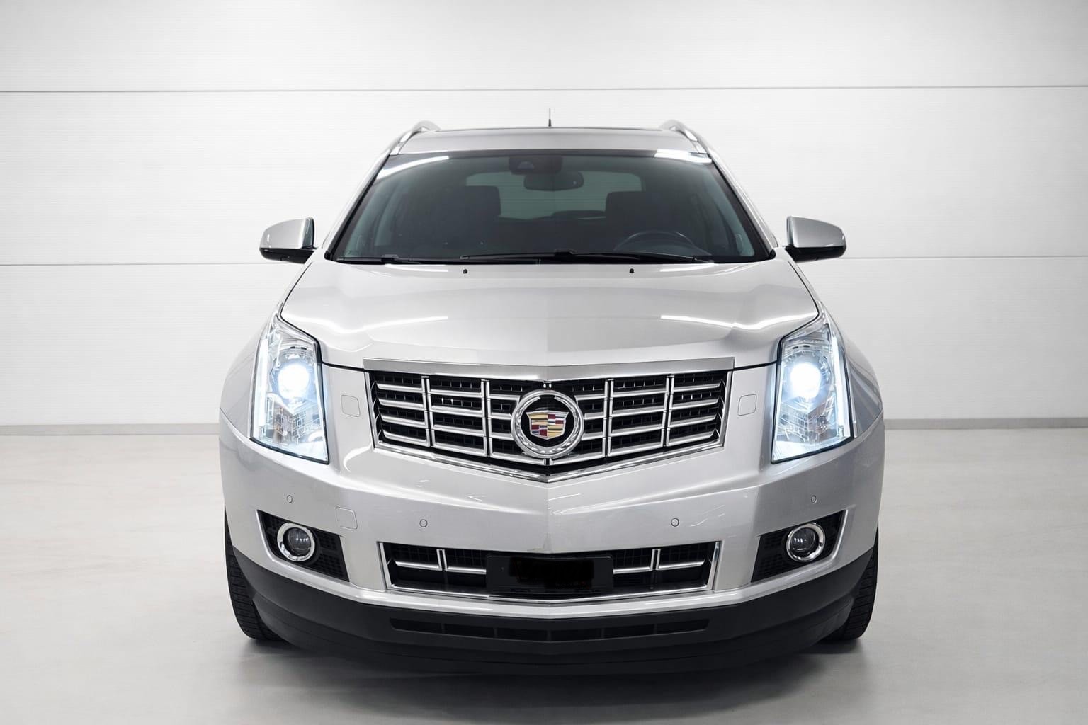 CADILLAC SRX 3.6 V6 Sport Luxury 4WD Automatic-image-1