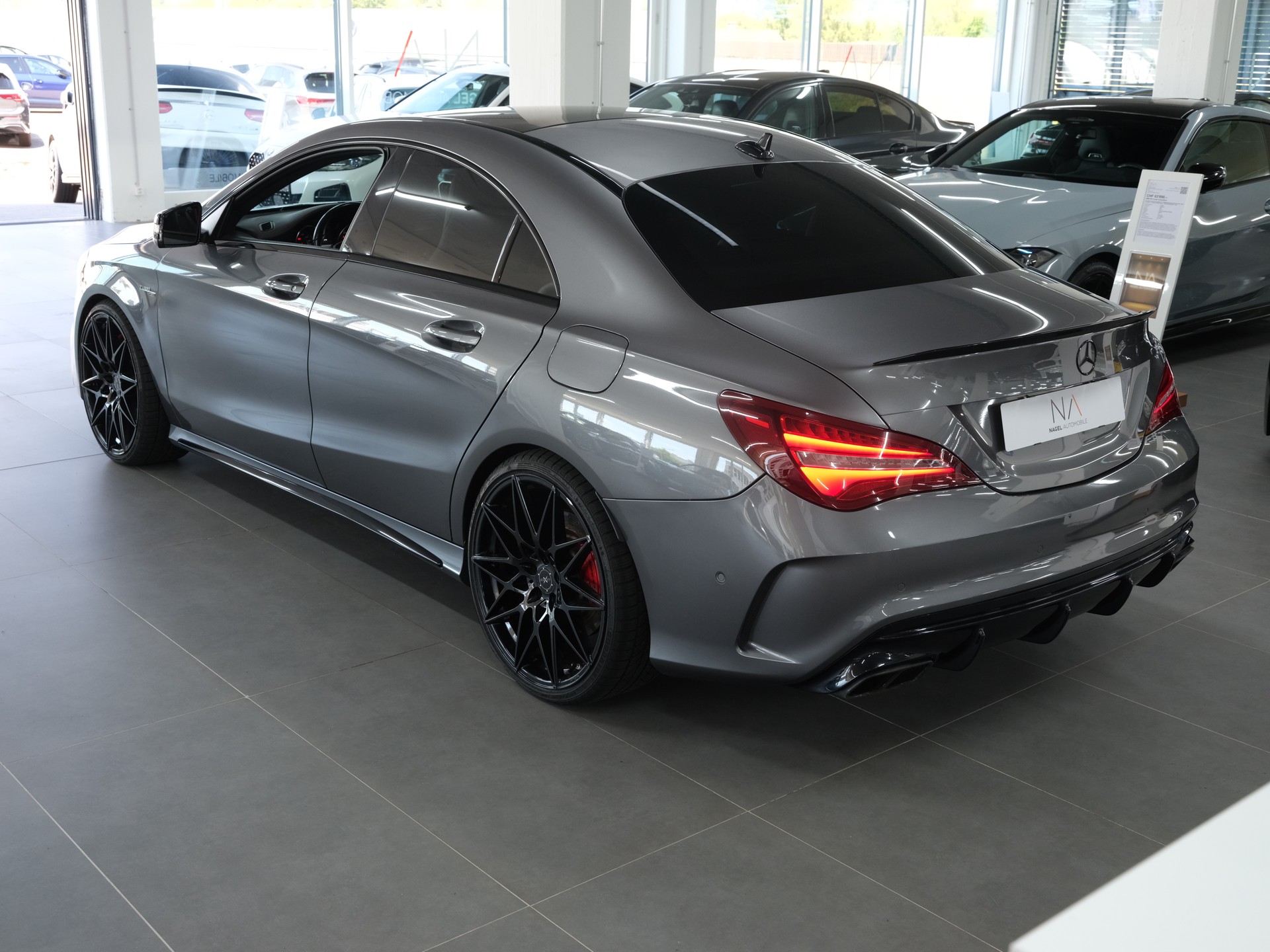 MERCEDES-BENZ CLA 45 AMG 4Matic Speedshift *Performance Abgassanlage* *CarPlay* *Edition One*-image-10