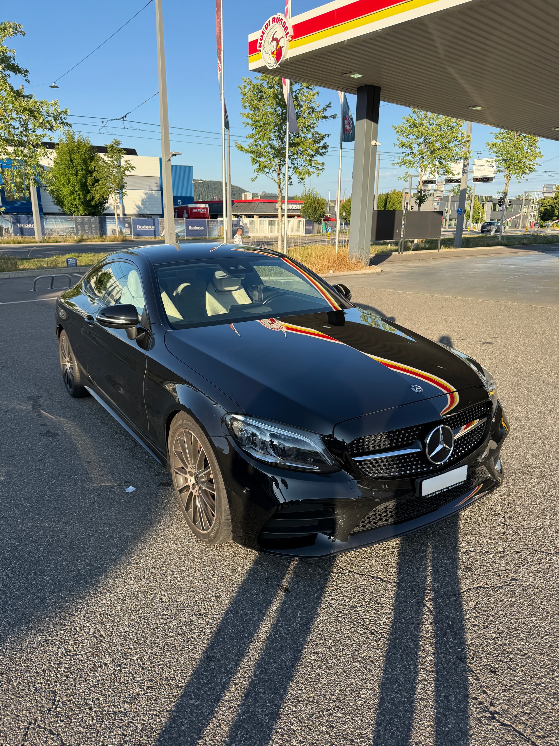 MERCEDES-BENZ C 300 d AMG Line-image-0