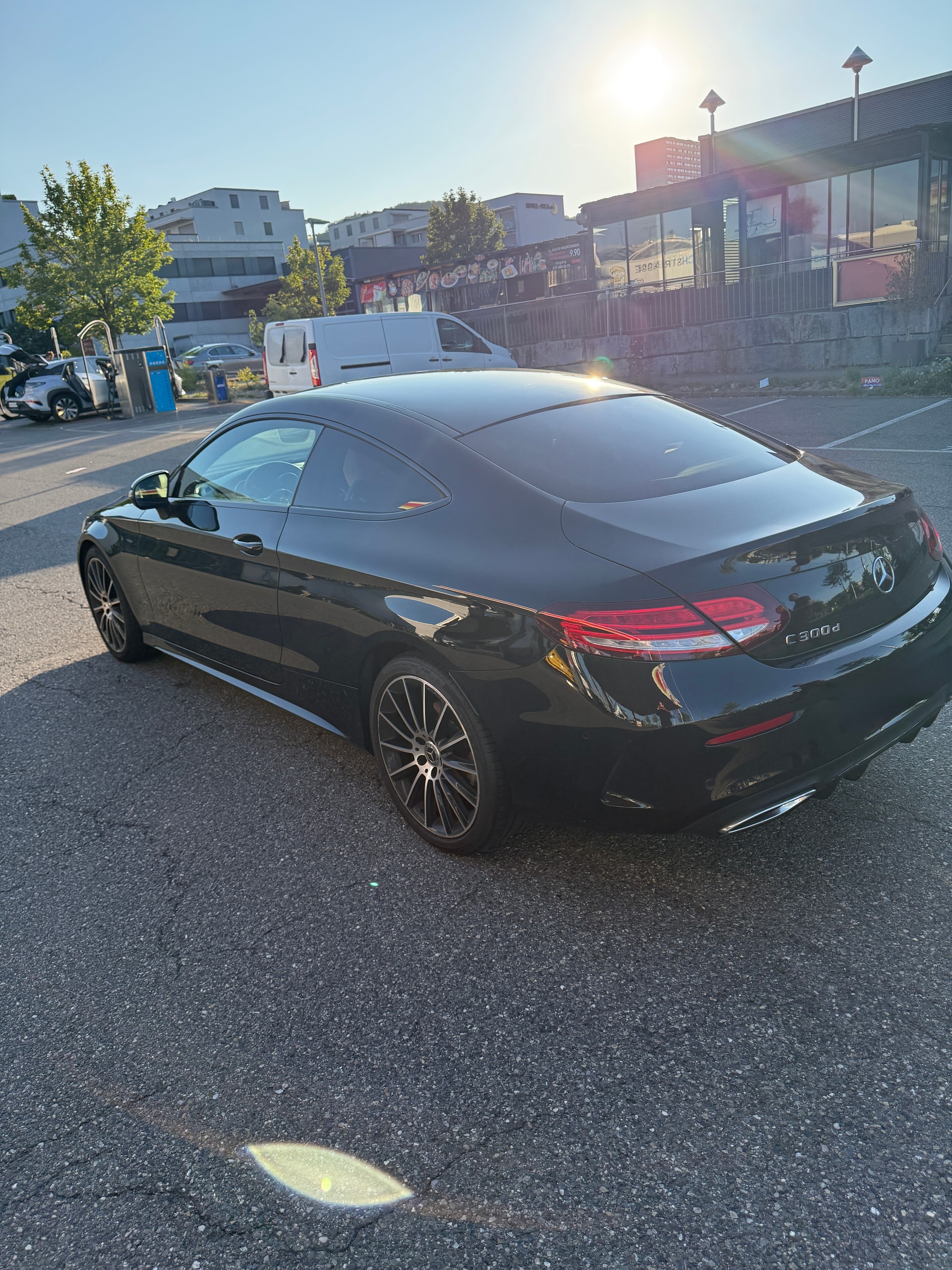 MERCEDES-BENZ C 300 d AMG Line-image-1